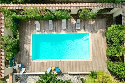 Sale Luxury house Nîmes 9 Rooms 220 m²