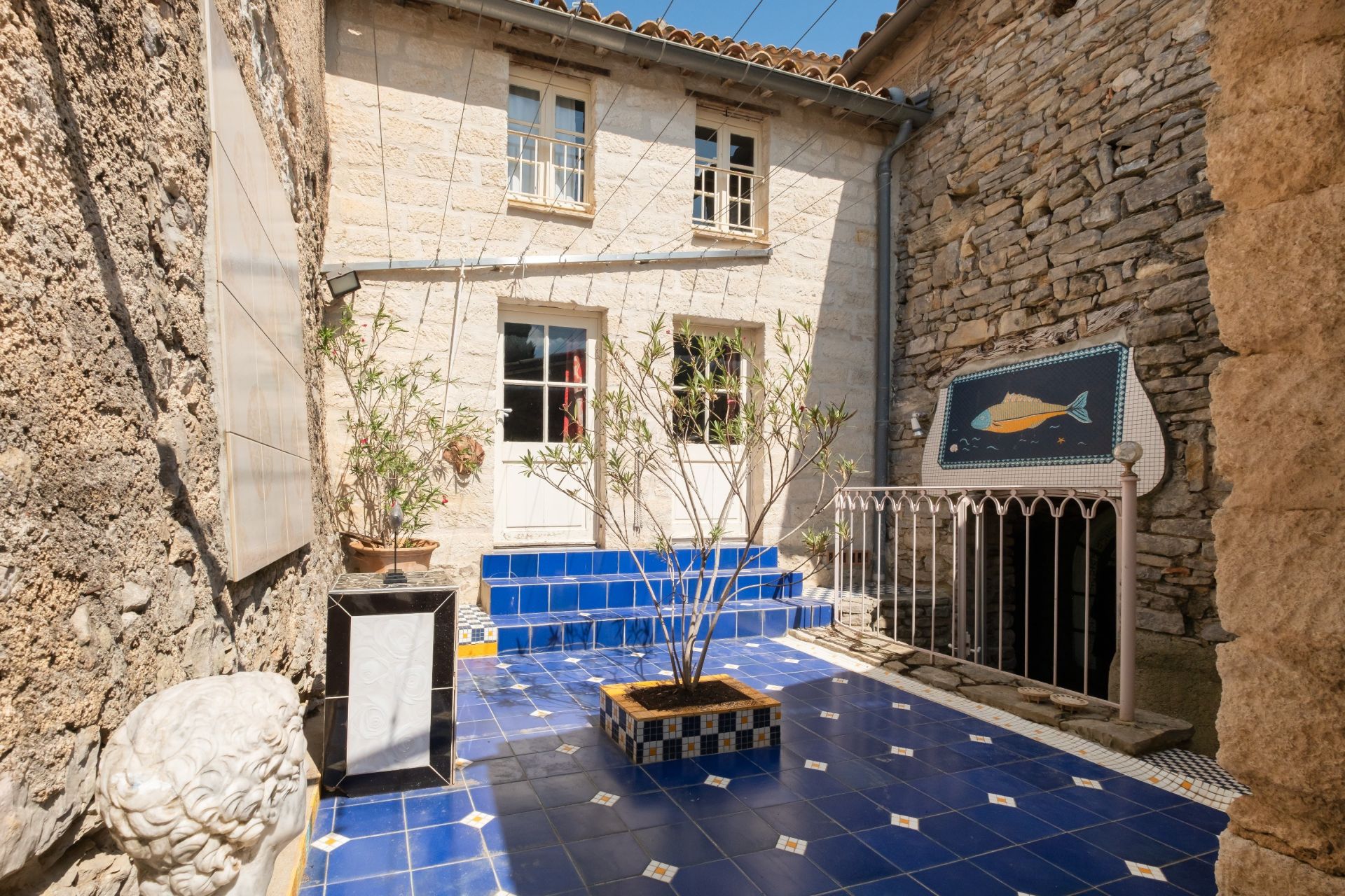 mas 17 Pièces en vente sur ST BAUZILLE DE MONTMEL (34160)