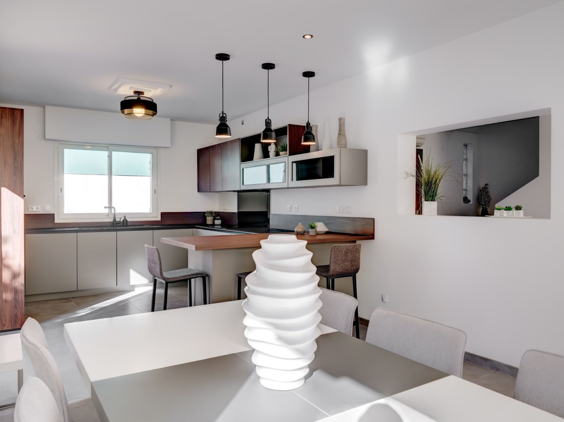 luxury villa 5 Rooms for sale on ANTIBES (06600)