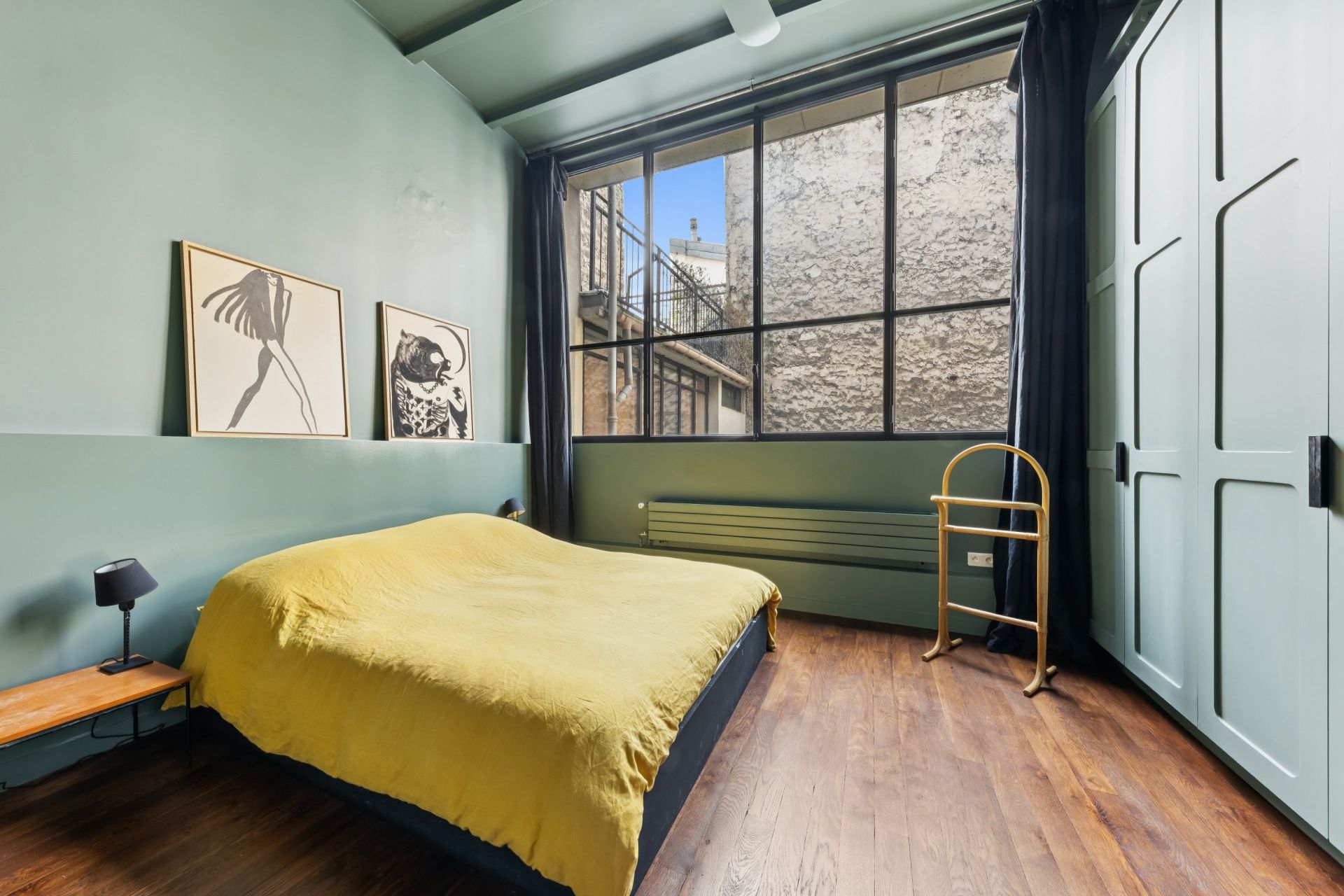 luxury apartment 5 Rooms for sale on PARIS (75011)