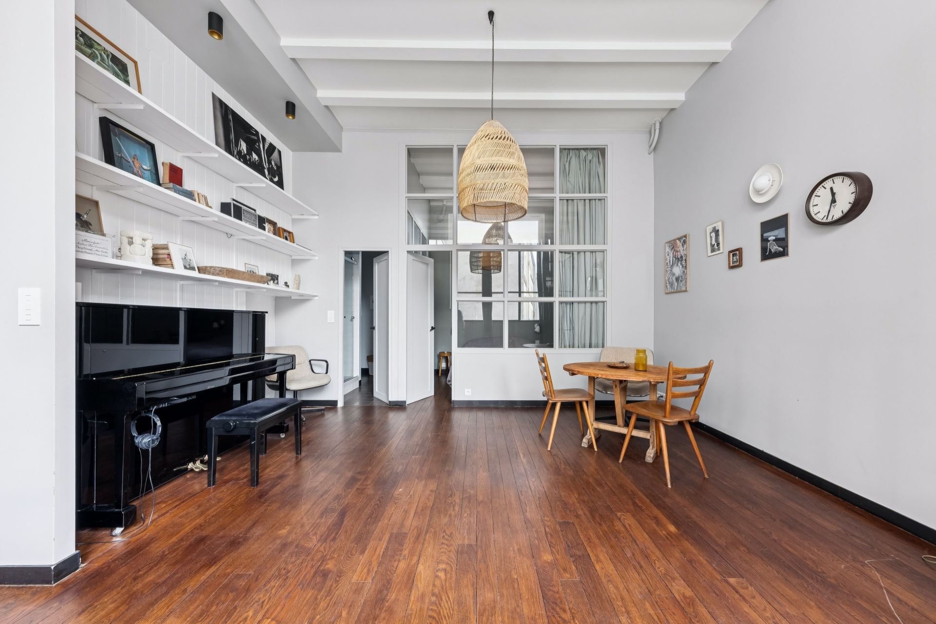 luxury apartment 5 Rooms for sale on PARIS (75011)