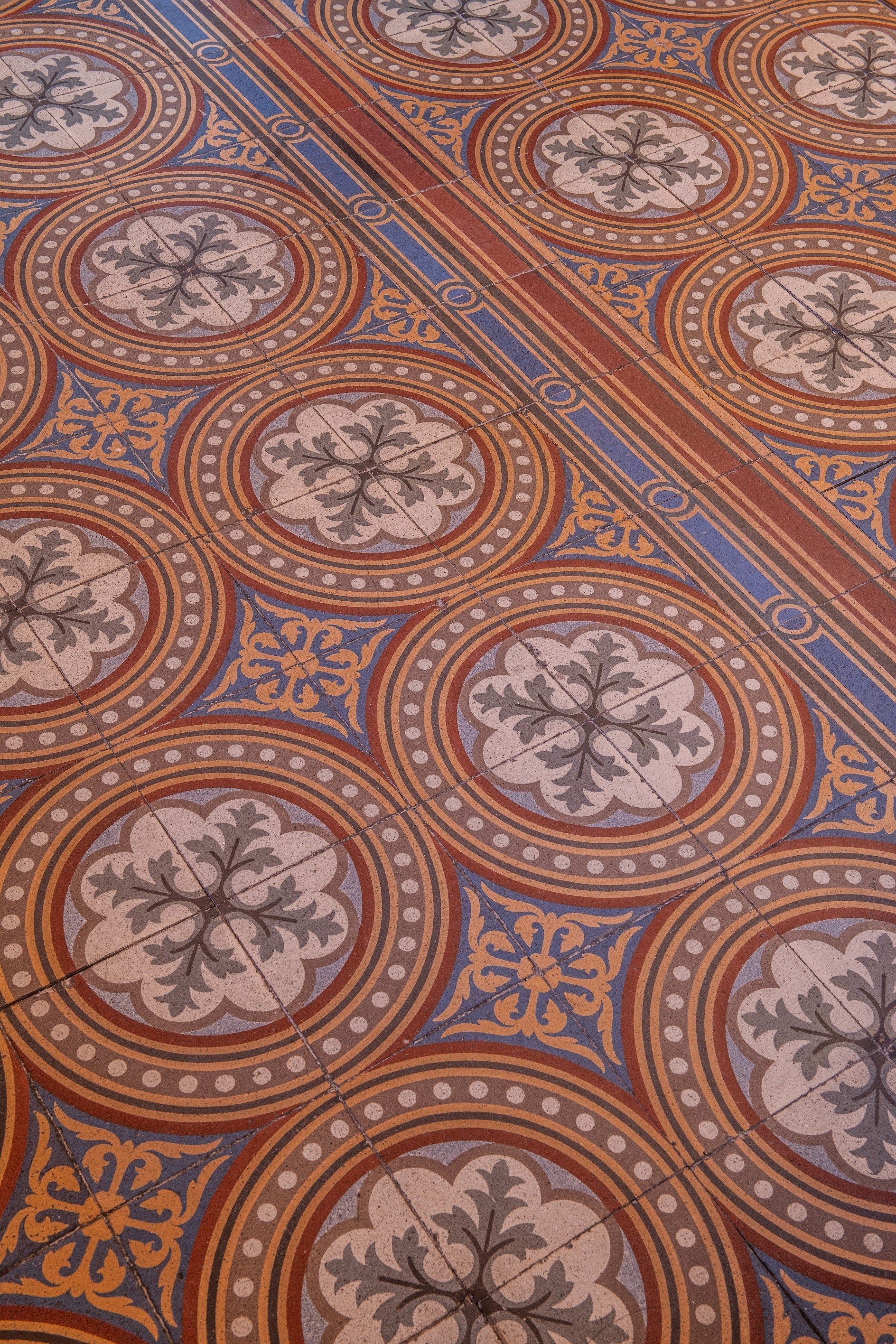 luxury apartment 5 Rooms for sale on NANTES (44000)