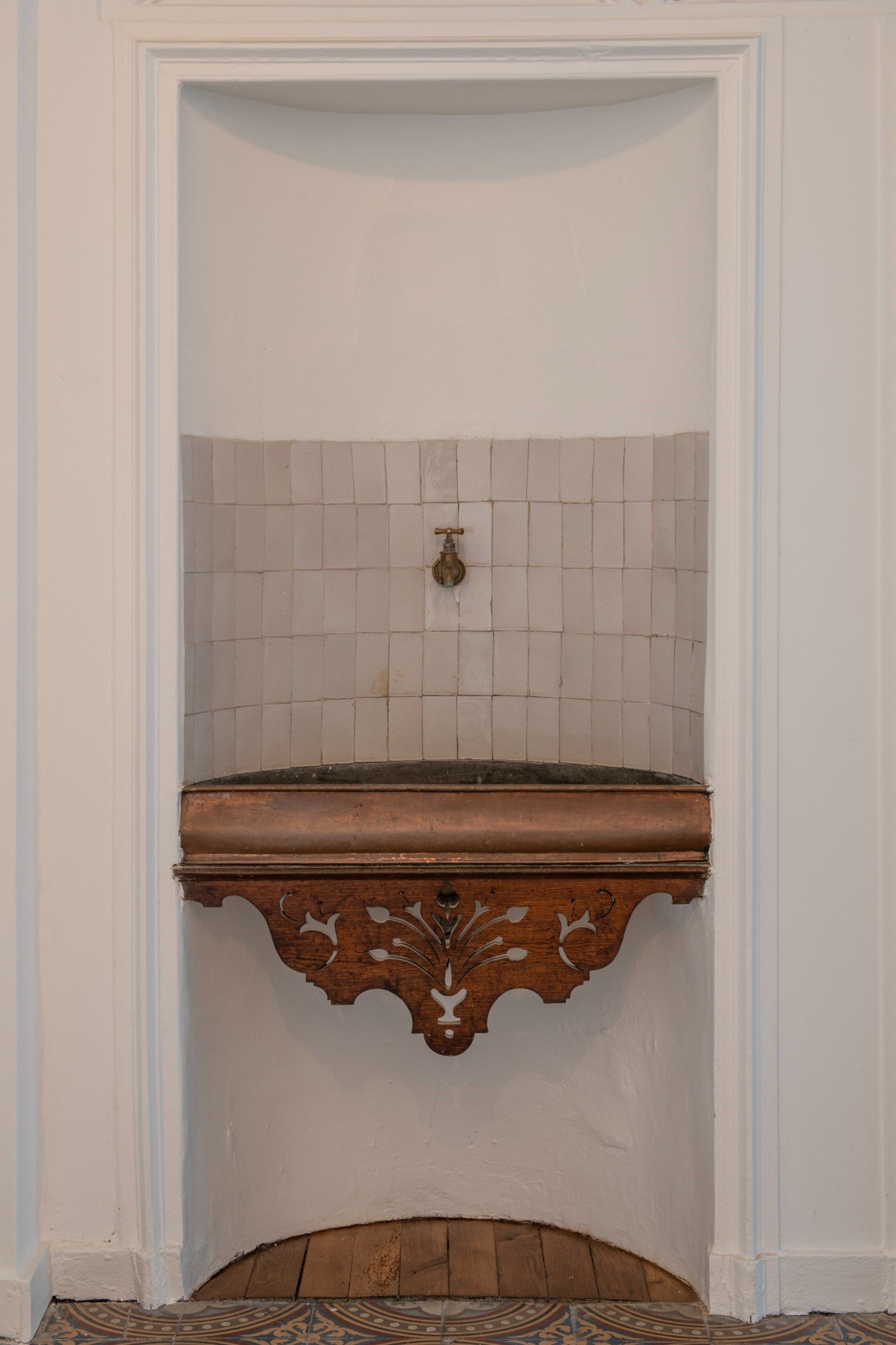 luxury apartment 5 Rooms for sale on NANTES (44000)