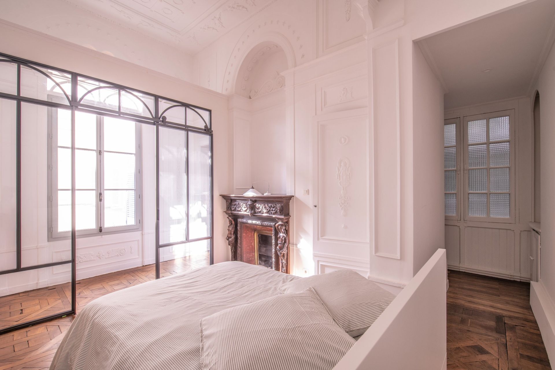 luxury apartment 5 Rooms for sale on NANTES (44000)