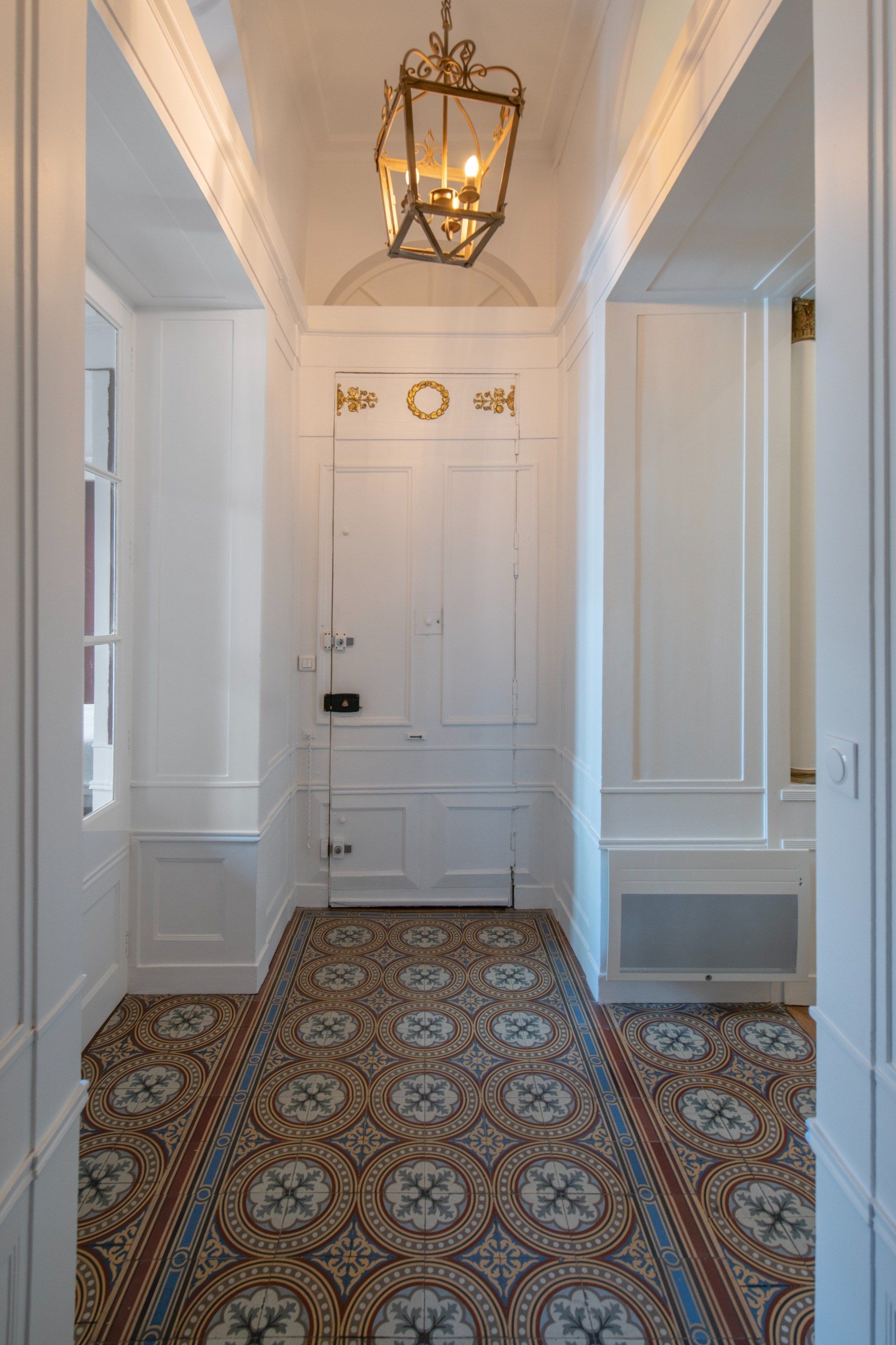 luxury apartment 5 Rooms for sale on NANTES (44000)