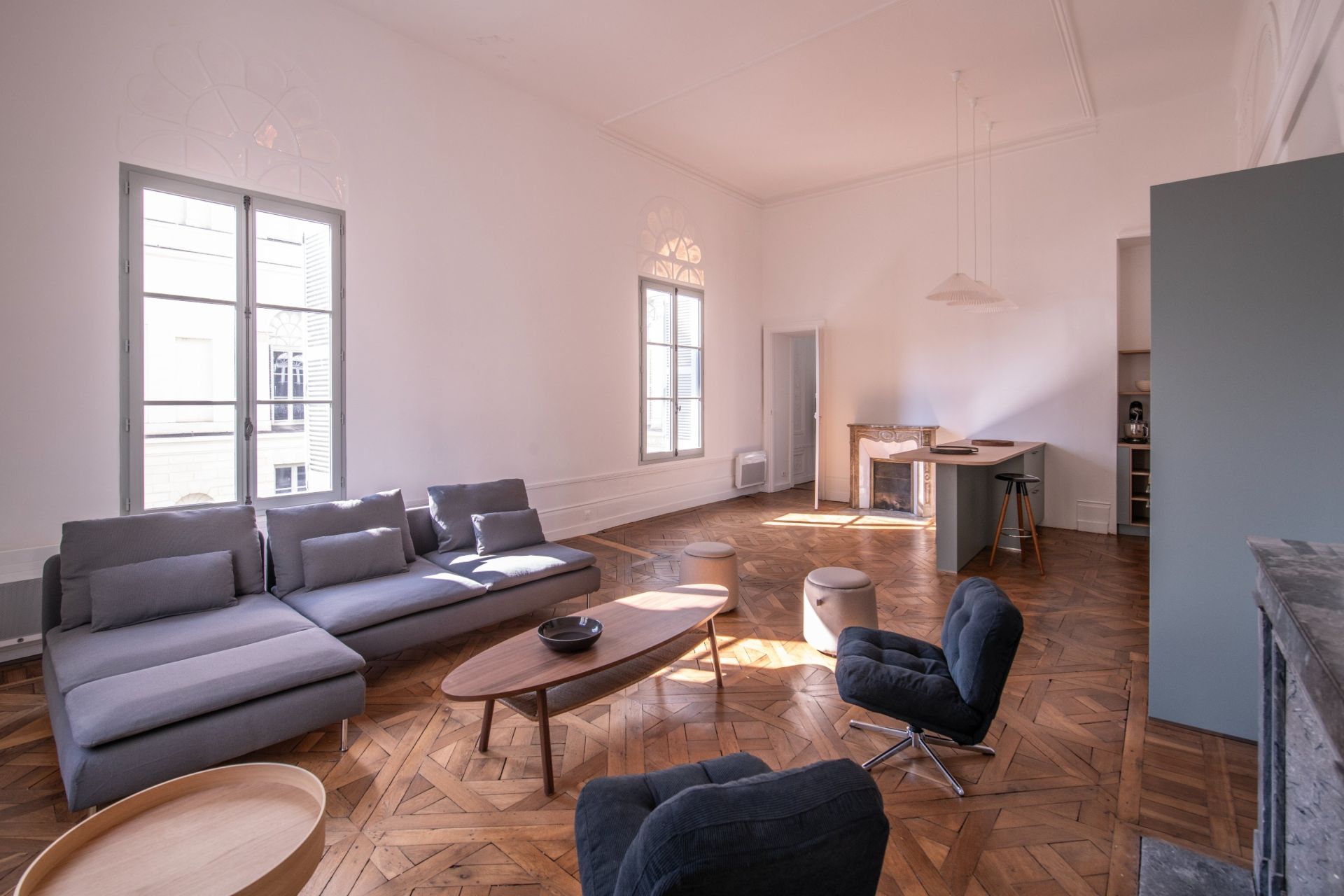 luxury apartment 5 Rooms for sale on NANTES (44000)