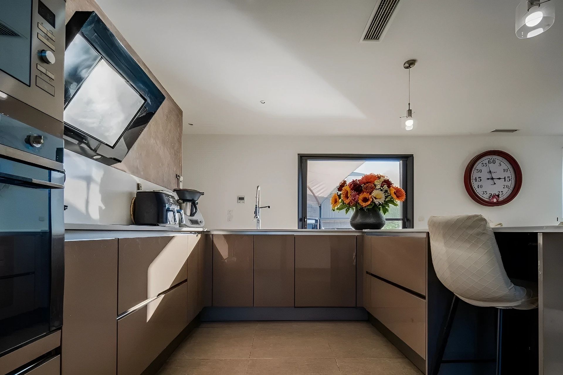 luxury house 6 Rooms for sale on PERPIGNAN (66000)