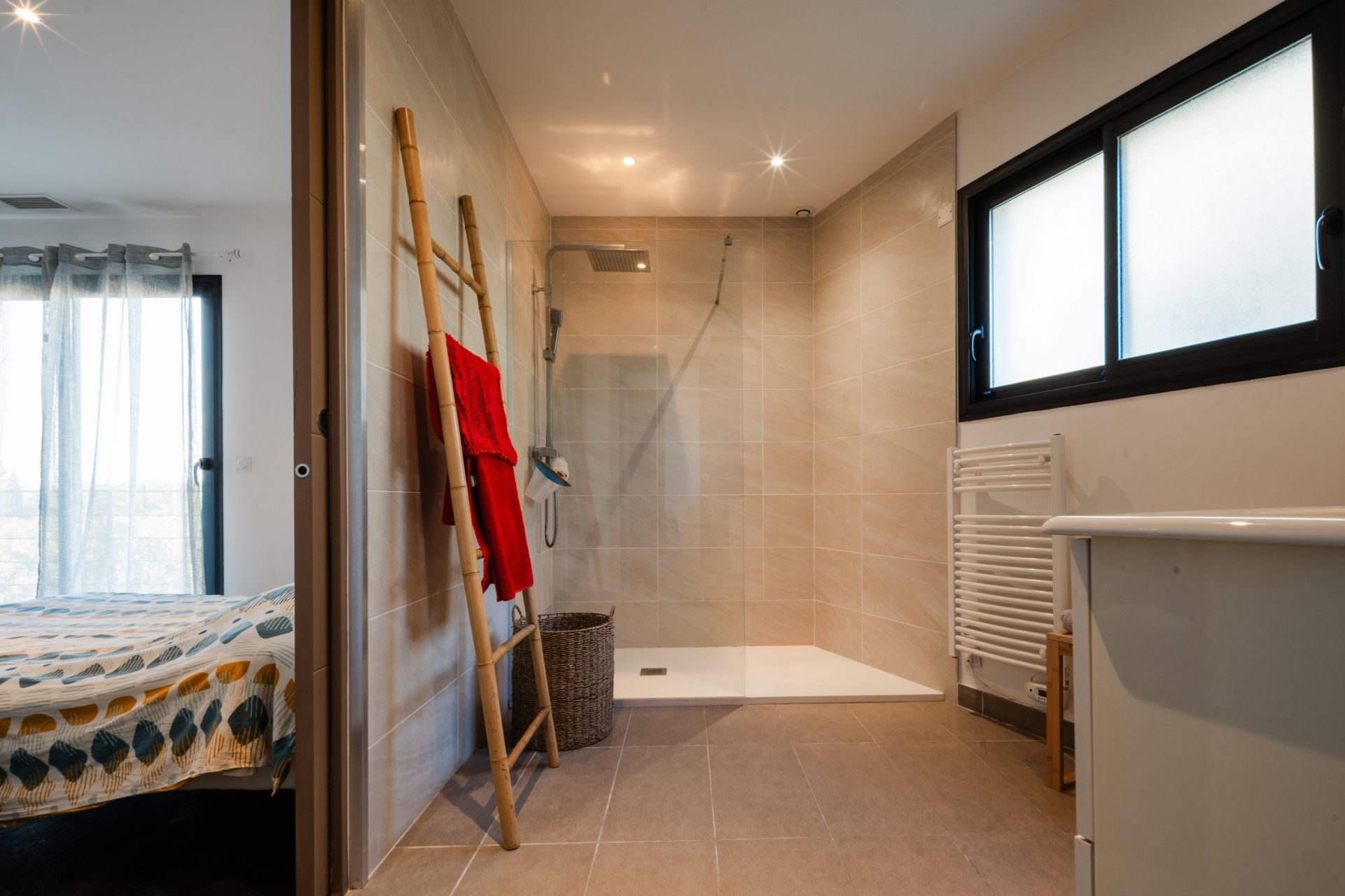 luxury house 6 Rooms for sale on PERPIGNAN (66000)