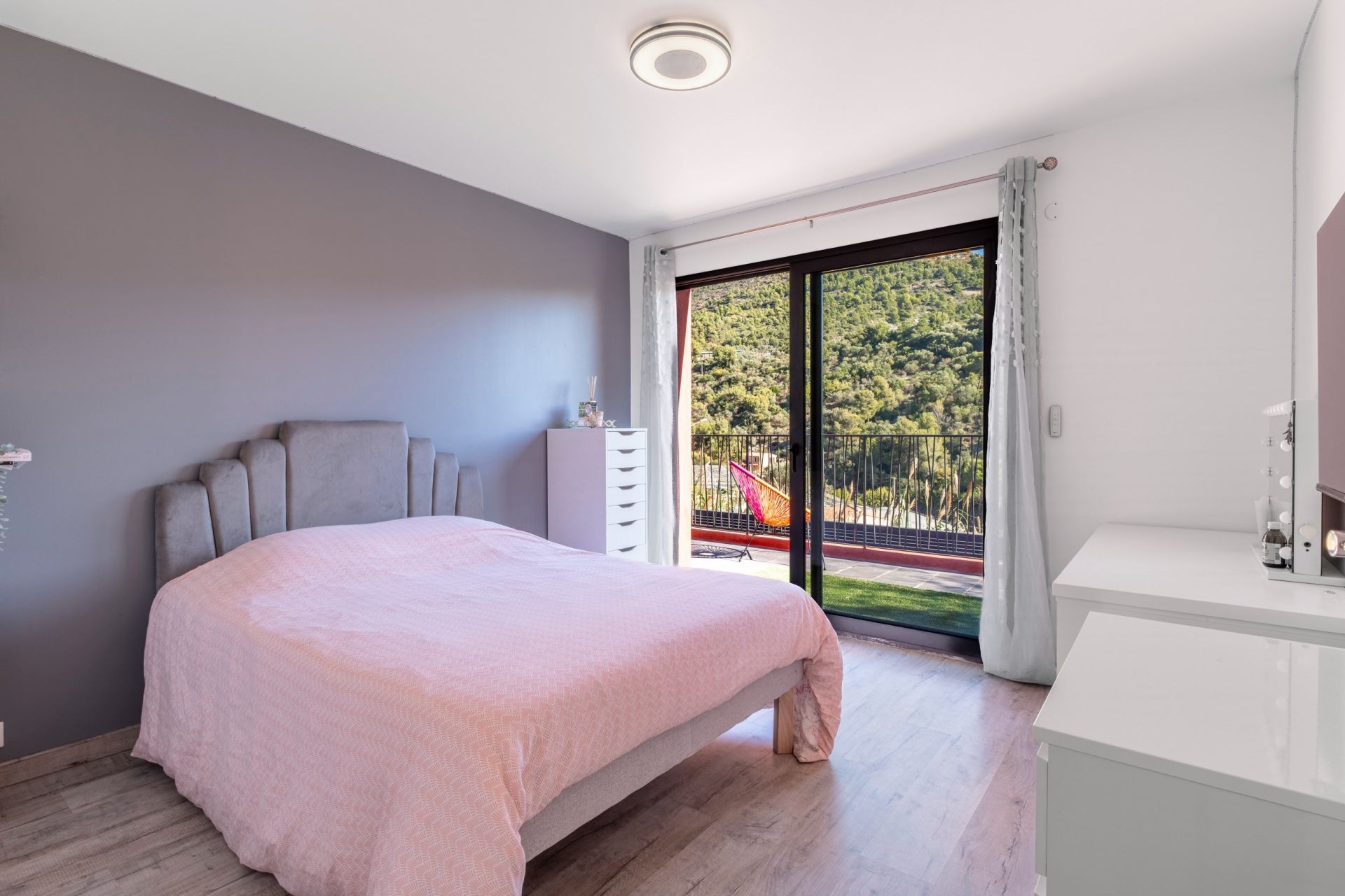 contemporary house 6 Rooms for sale on EZE (06360)