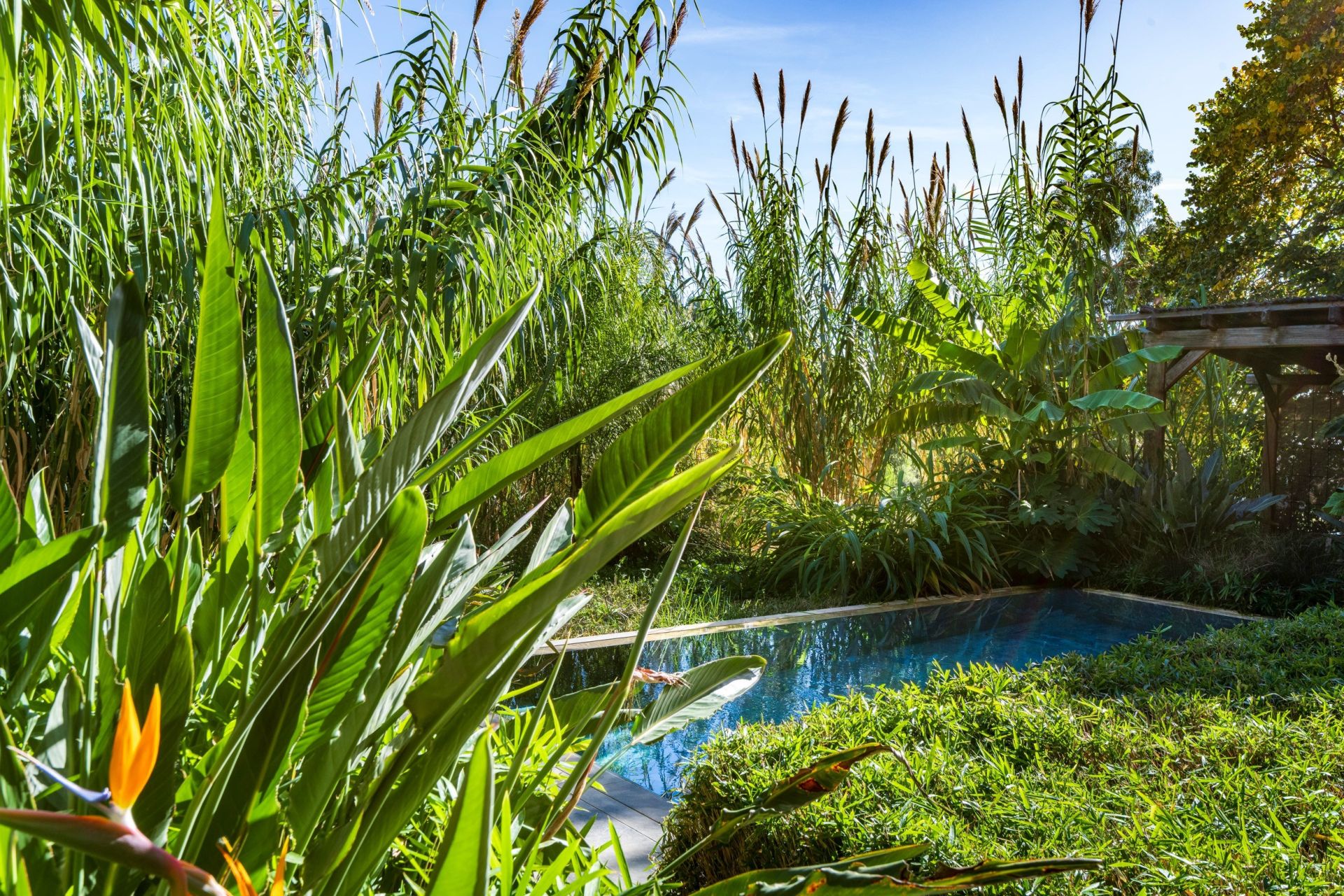 contemporary house 6 Rooms for sale on EZE (06360)