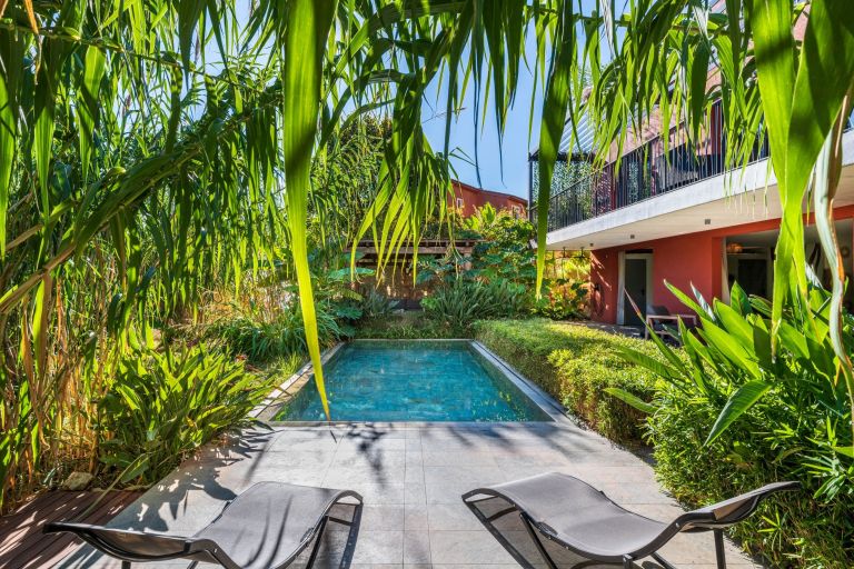 contemporary house 6 Rooms for sale on EZE (06360)