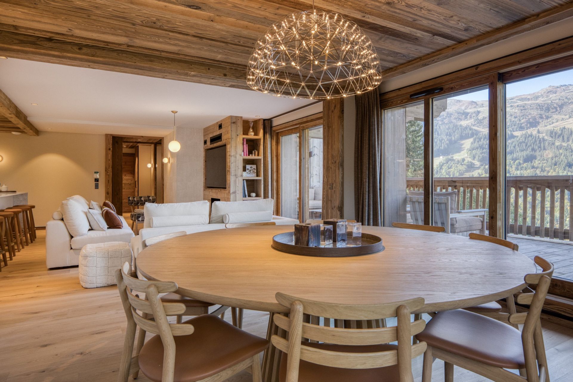 luxury apartment 5 Rooms for seasonal rent on MERIBEL LES ALLUES (73550)