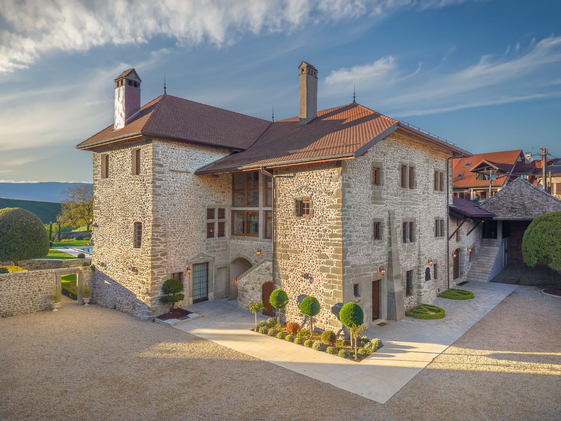 castle 18 Rooms for sale on ST JULIEN EN GENEVOIS (74160)