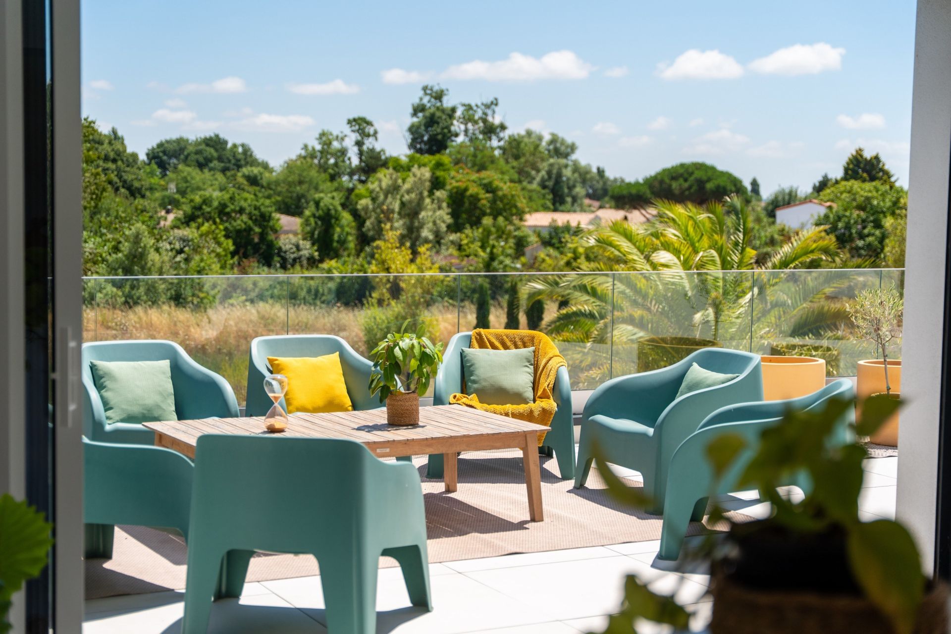 contemporary house 6 Rooms for sale on CHATELAILLON PLAGE (17340)