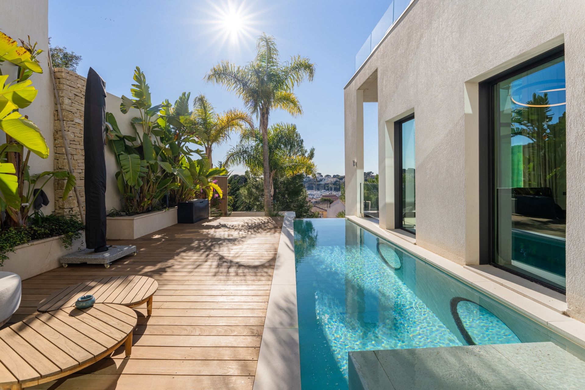 contemporary house 8 Rooms for sale on CARRY LE ROUET (13620)