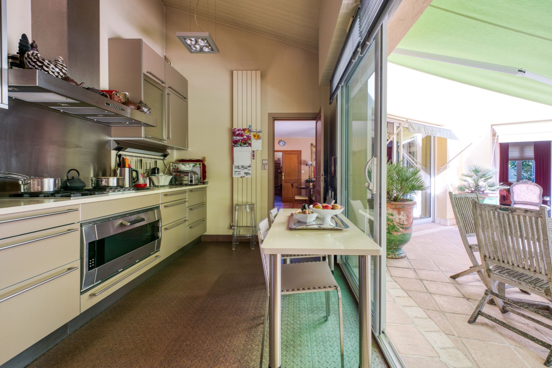 luxury house 6 Rooms for sale on CHATELAILLON PLAGE (17340)