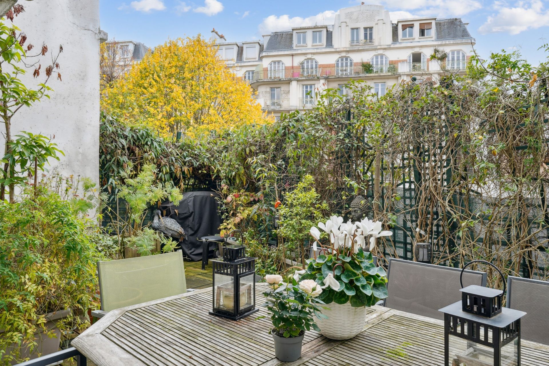 mansion (hôtel particulier) 7 Rooms for sale on BOULOGNE BILLANCOURT (92100)