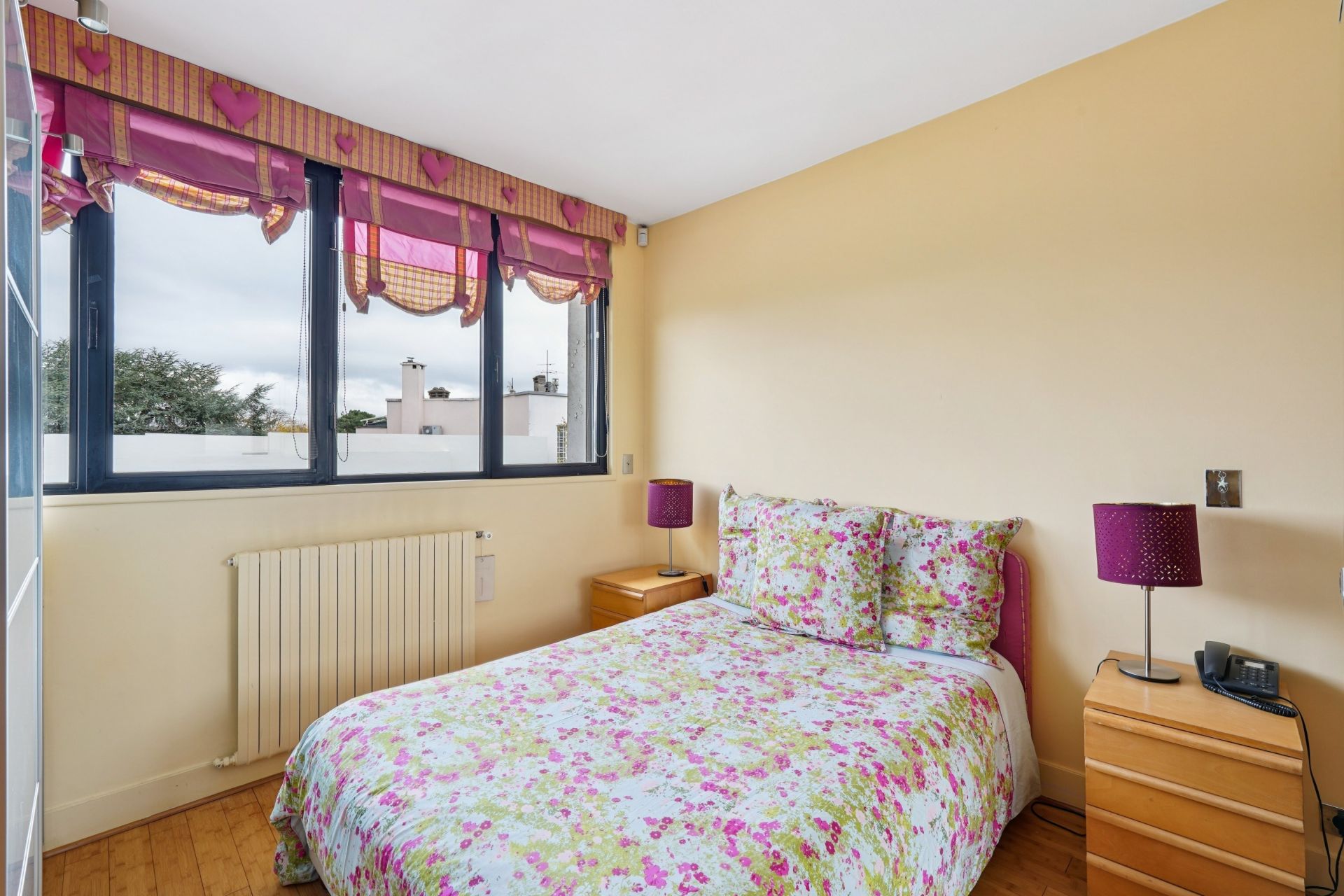 mansion (hôtel particulier) 7 Rooms for sale on BOULOGNE BILLANCOURT (92100)