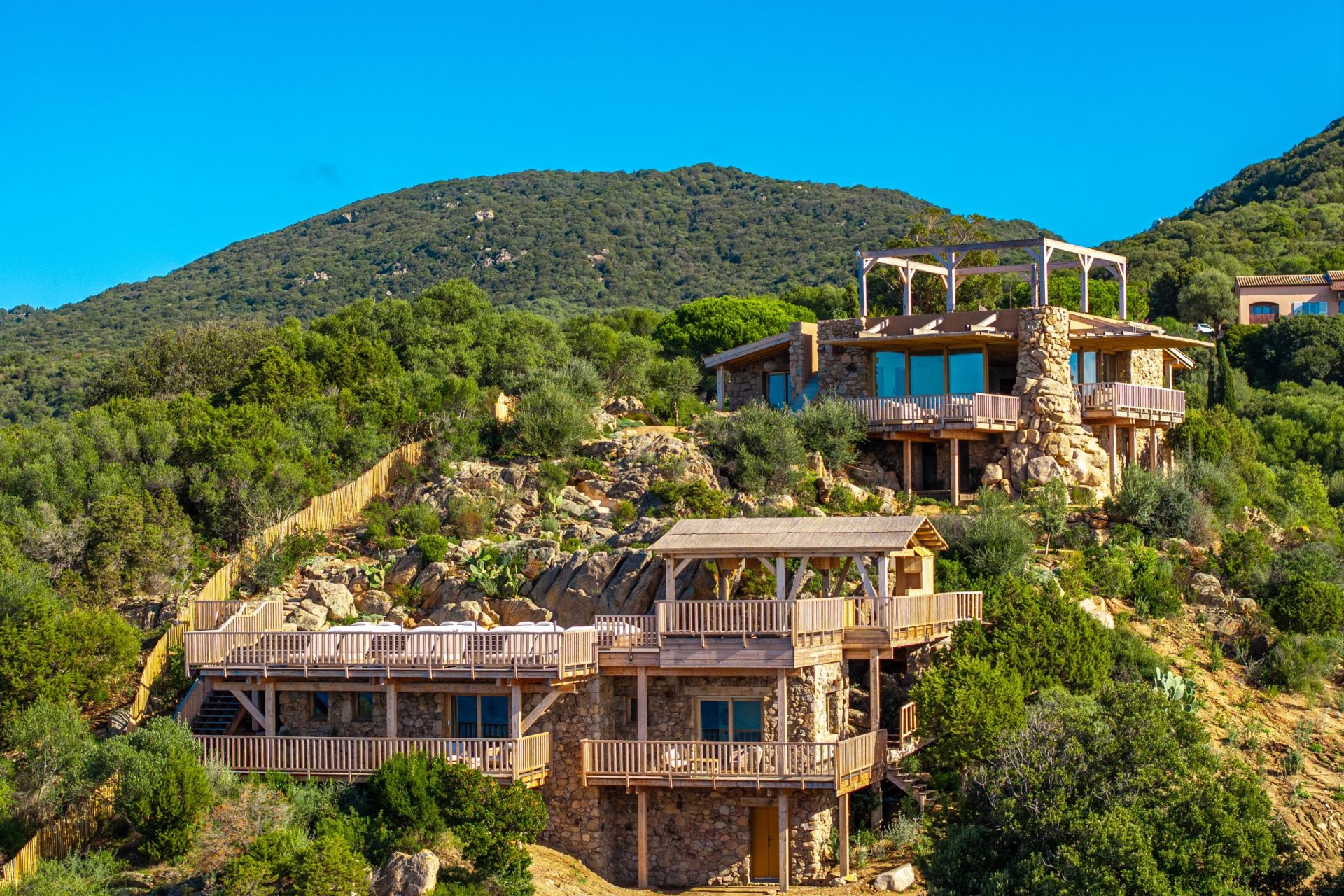 villa de luxe 8 Pièces en location saisonnière sur OLMETO (20113)