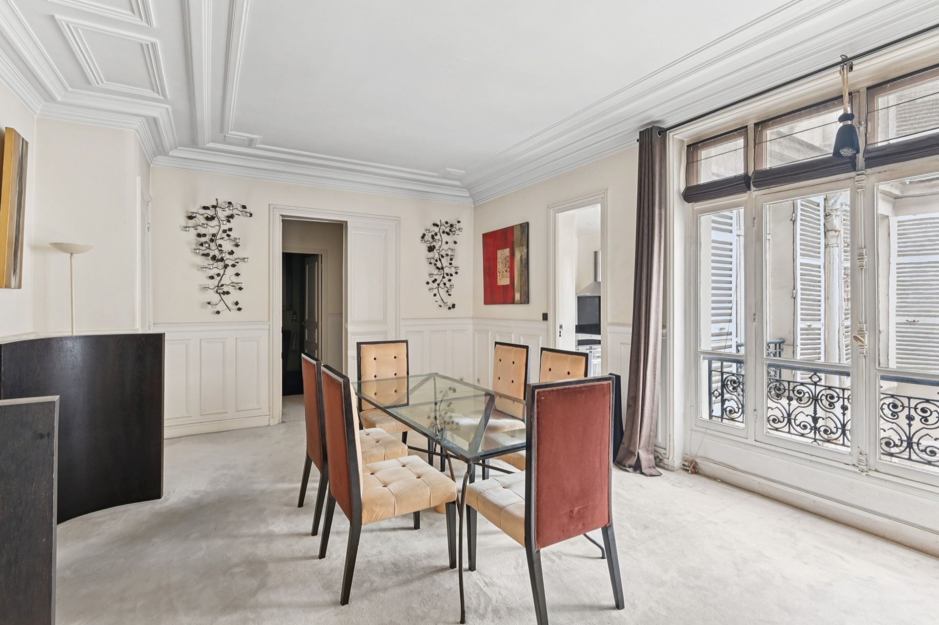 luxury apartment 5 Rooms for sale on PARIS (75008)