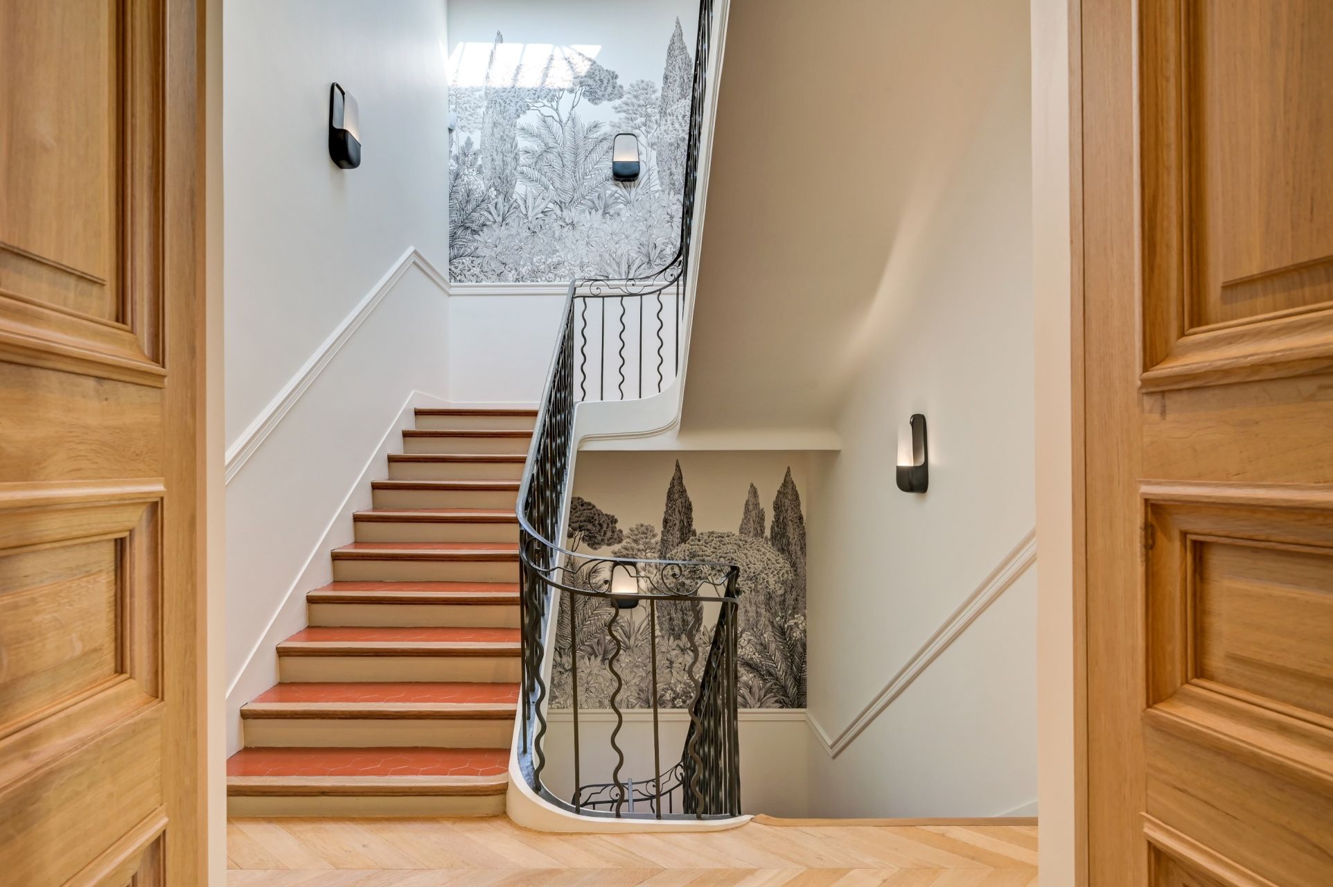 luxury house 12 Rooms for sale on AIX EN PROVENCE (13100)