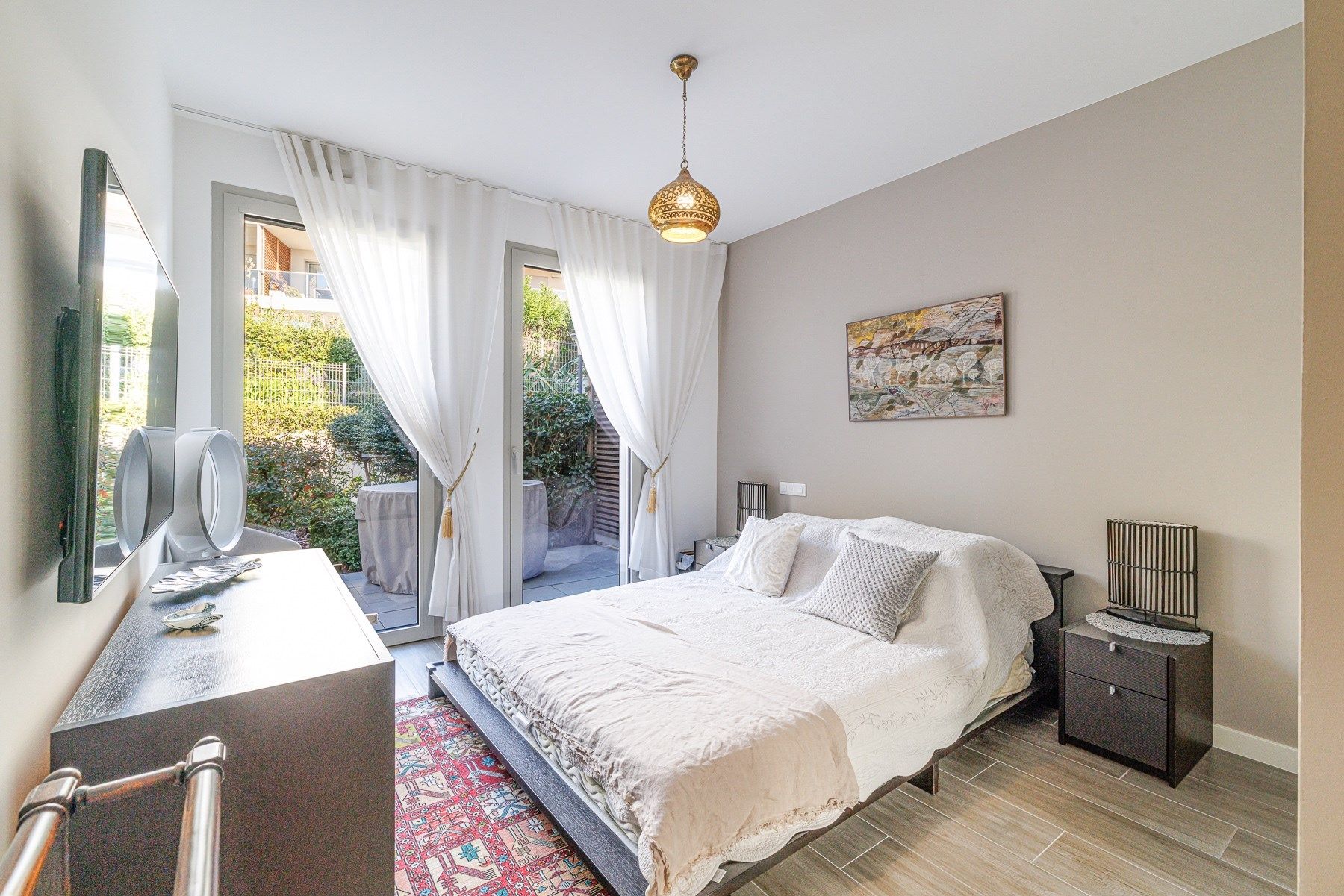 luxury apartment 6 Rooms for sale on NICE (06000)