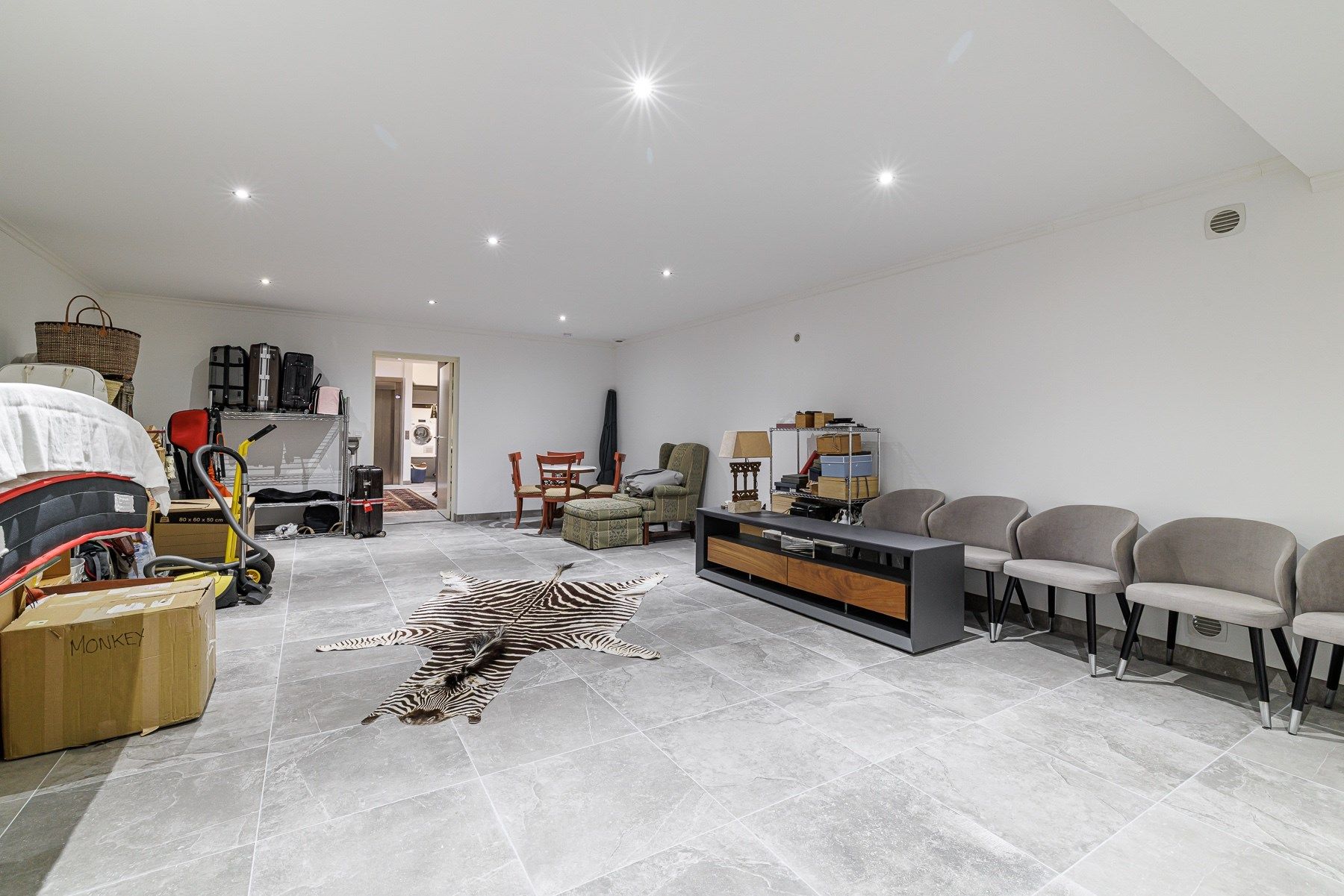 luxury apartment 6 Rooms for sale on NICE (06000)