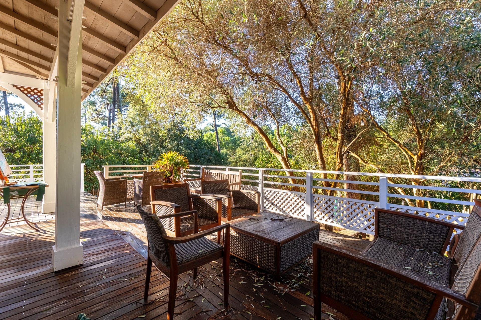 luxury house 7 Rooms for sale on CAP FERRET (33970)