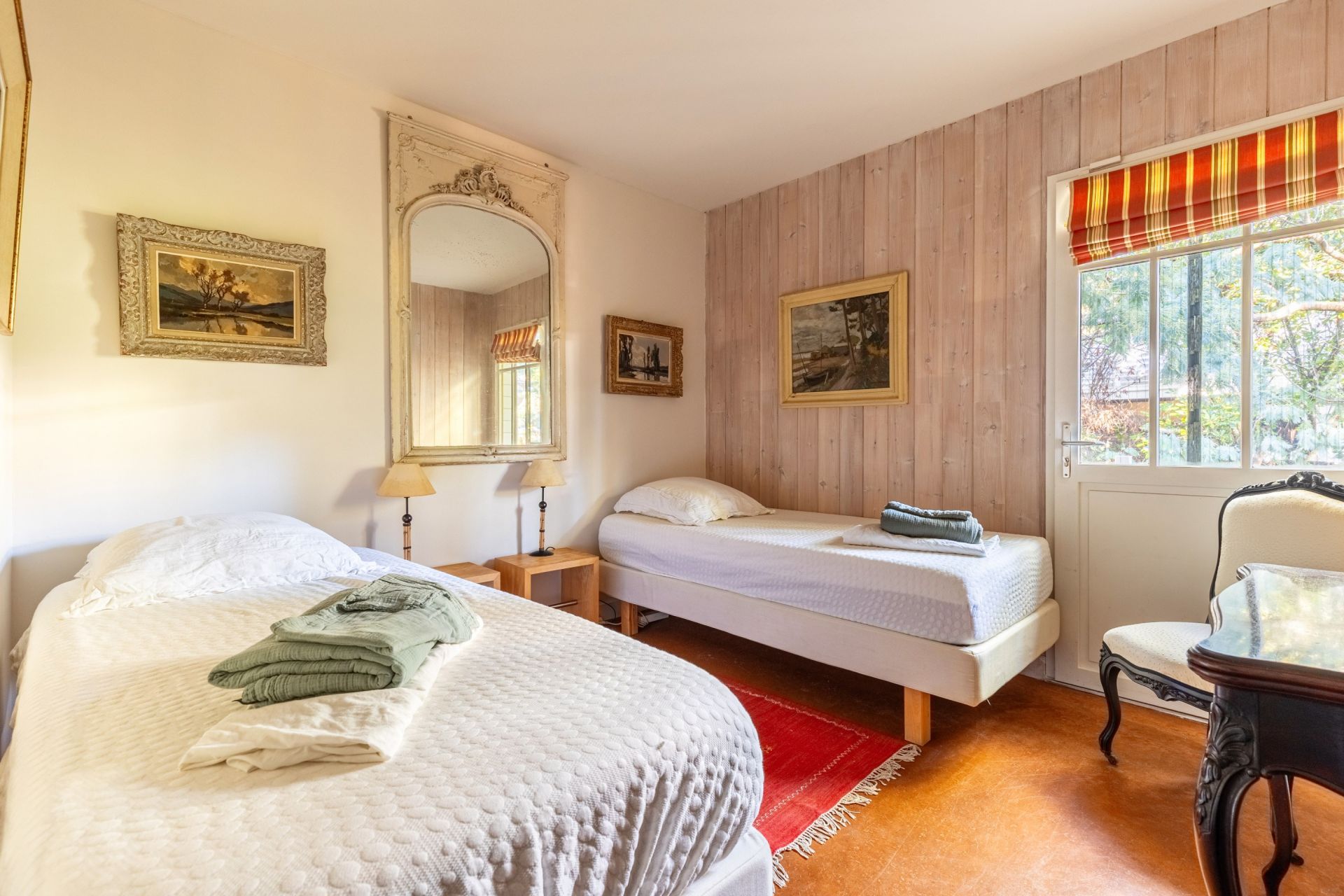 luxury house 7 Rooms for sale on CAP FERRET (33970)