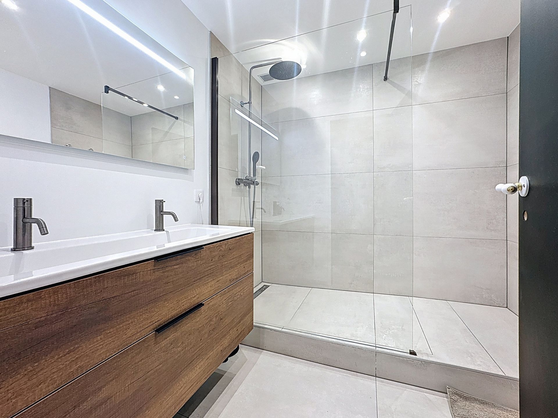 luxury apartment 3 Rooms for sale on BIARRITZ (64200)