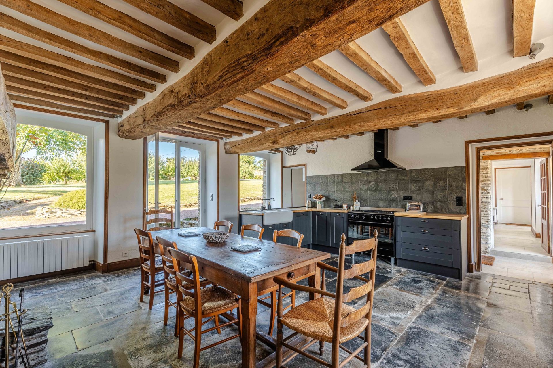 luxury house 19 Rooms for sale on BAYEUX (14400)