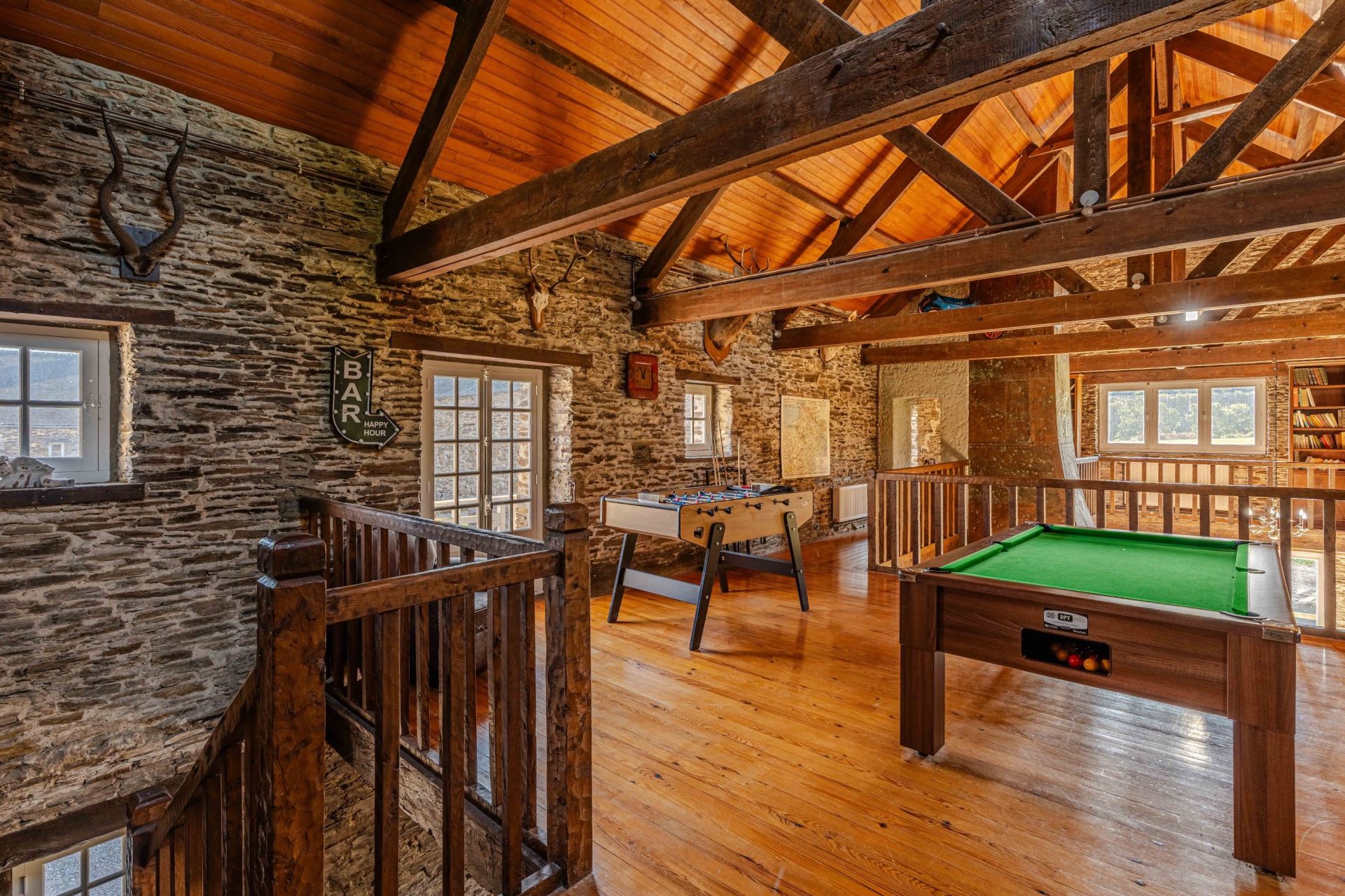 luxury house 19 Rooms for sale on BAYEUX (14400)