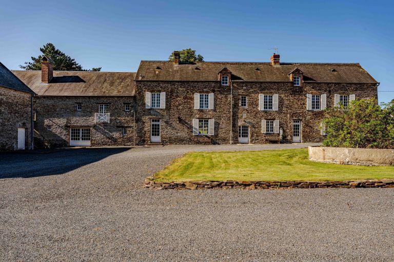 luxury house 19 Rooms for sale on BAYEUX (14400)