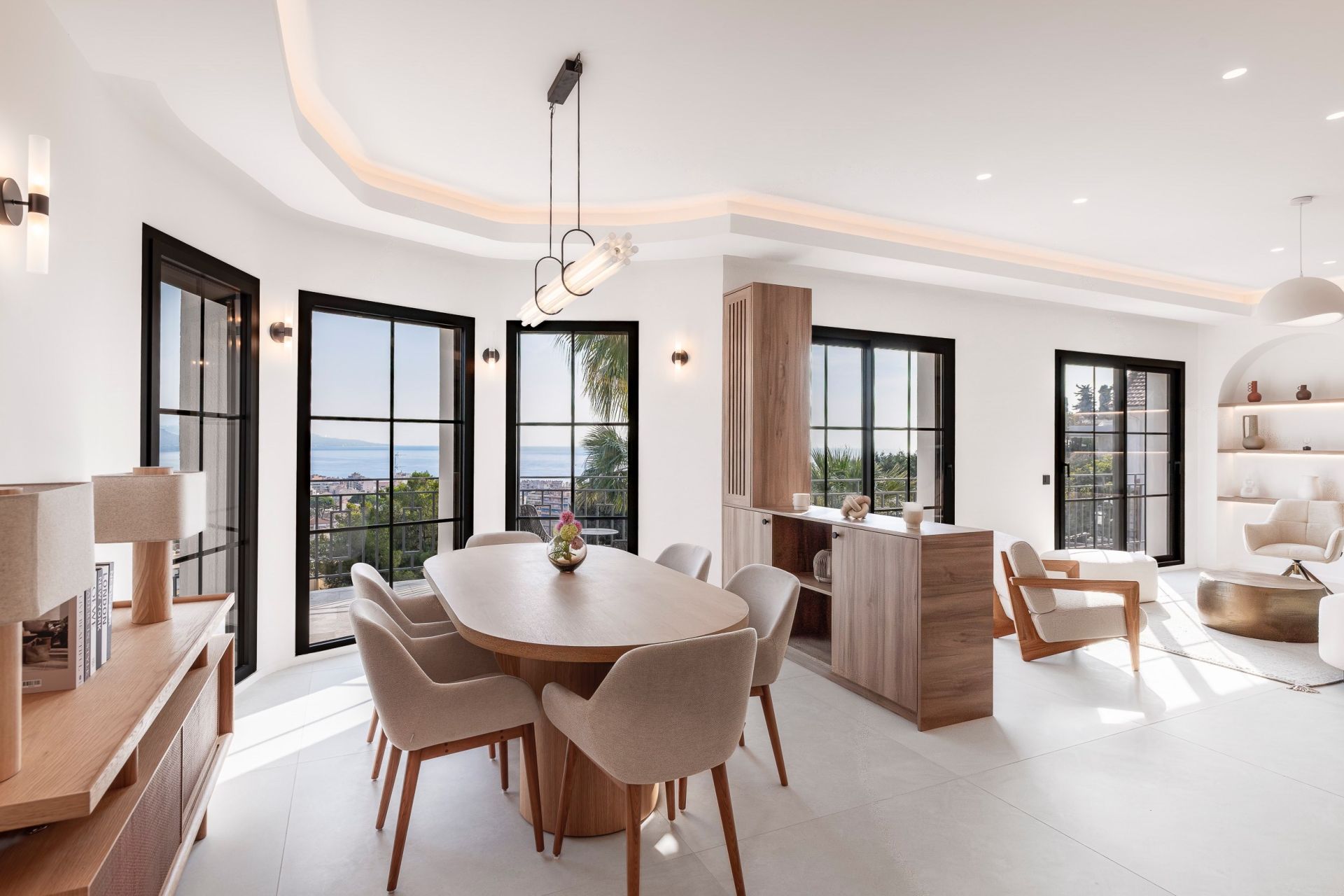 luxury villa 5 Rooms for sale on ROQUEBRUNE CAP MARTIN (06190)