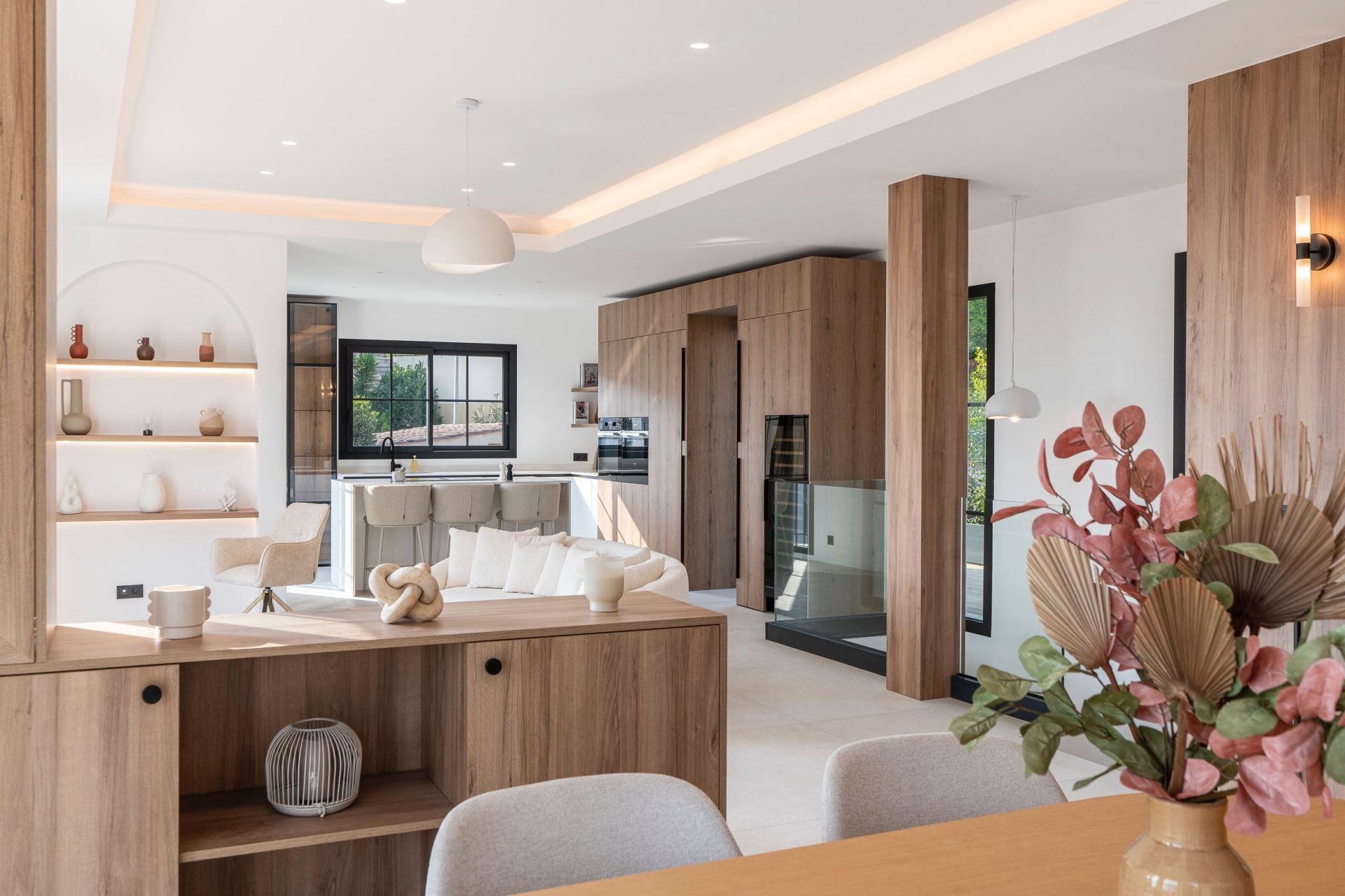 luxury villa 5 Rooms for sale on ROQUEBRUNE CAP MARTIN (06190)