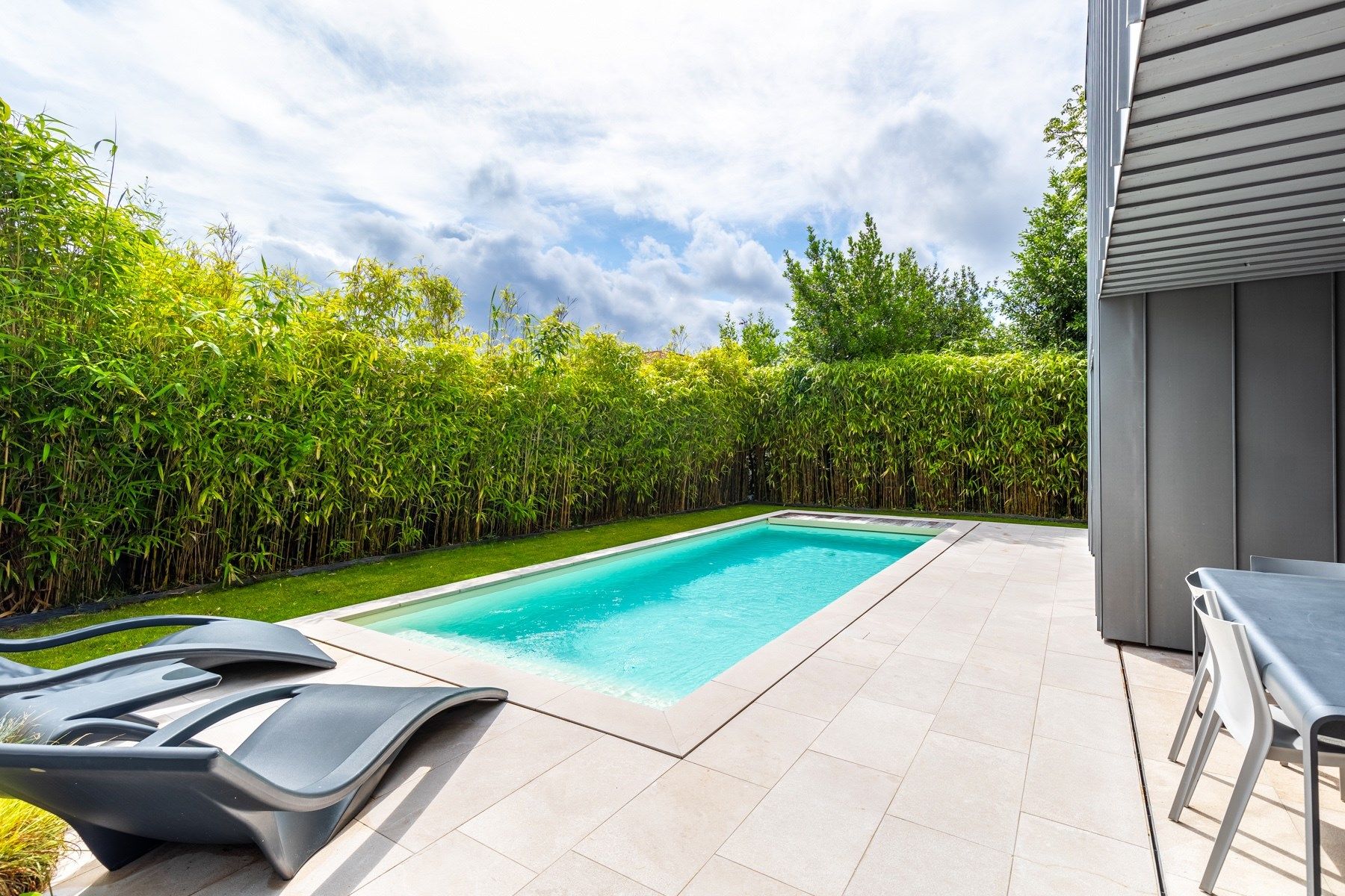 luxury house 6 Rooms for sale on BORDEAUX (33000)