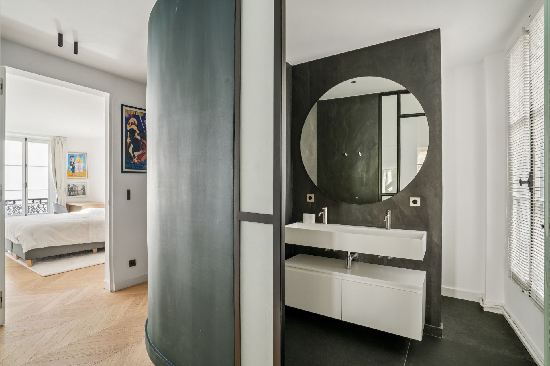 luxury apartment 5 Rooms for sale on PARIS (75006)