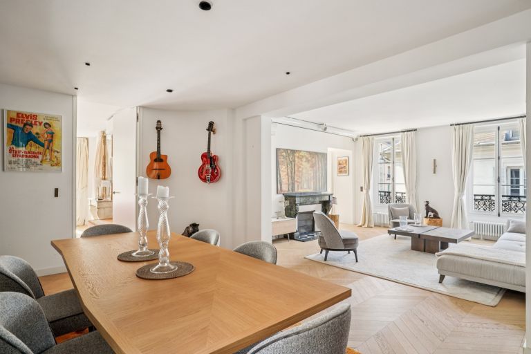luxury apartment 5 Rooms for sale on PARIS (75006)