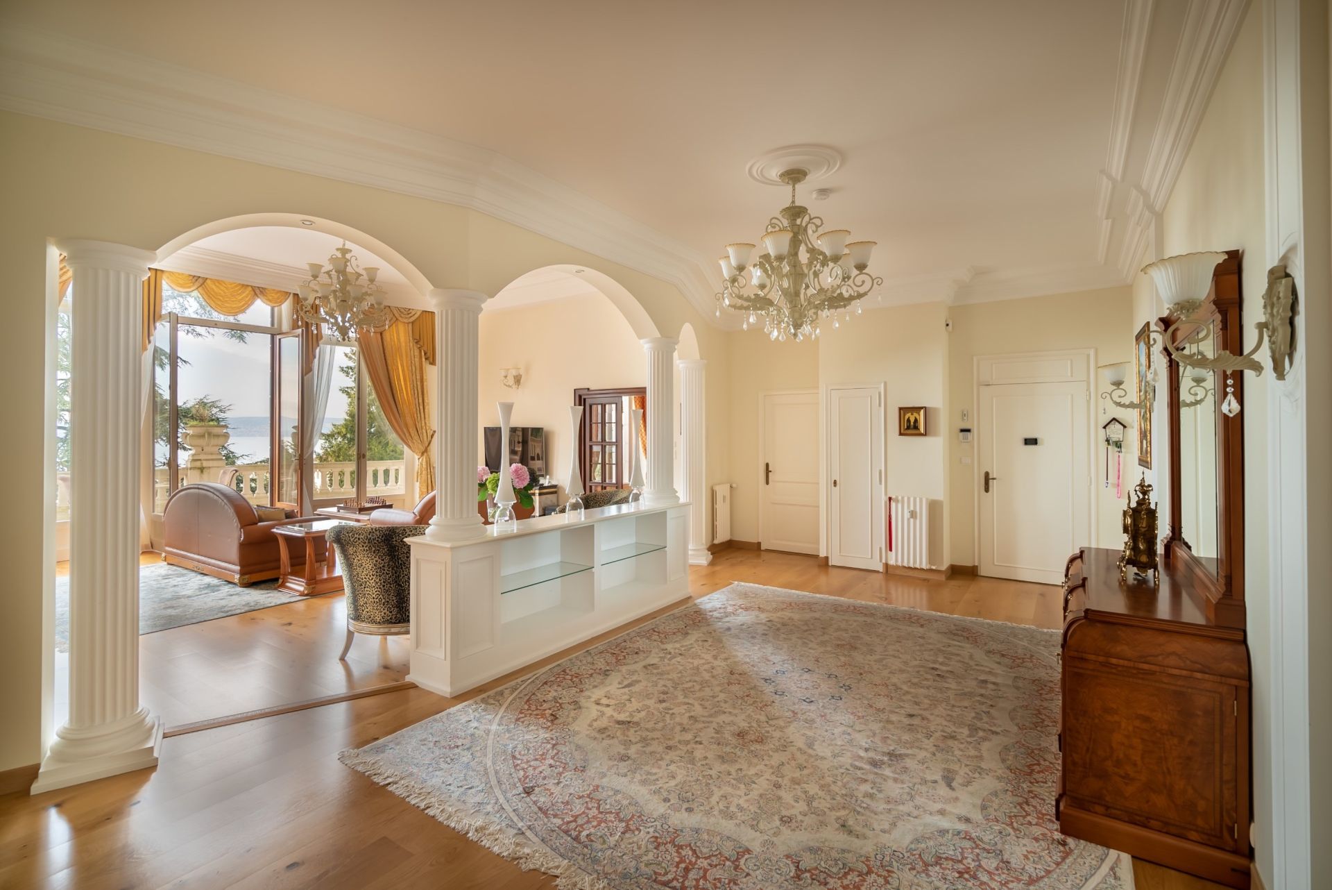 luxury apartment 7 Rooms for sale on EVIAN LES BAINS (74500)