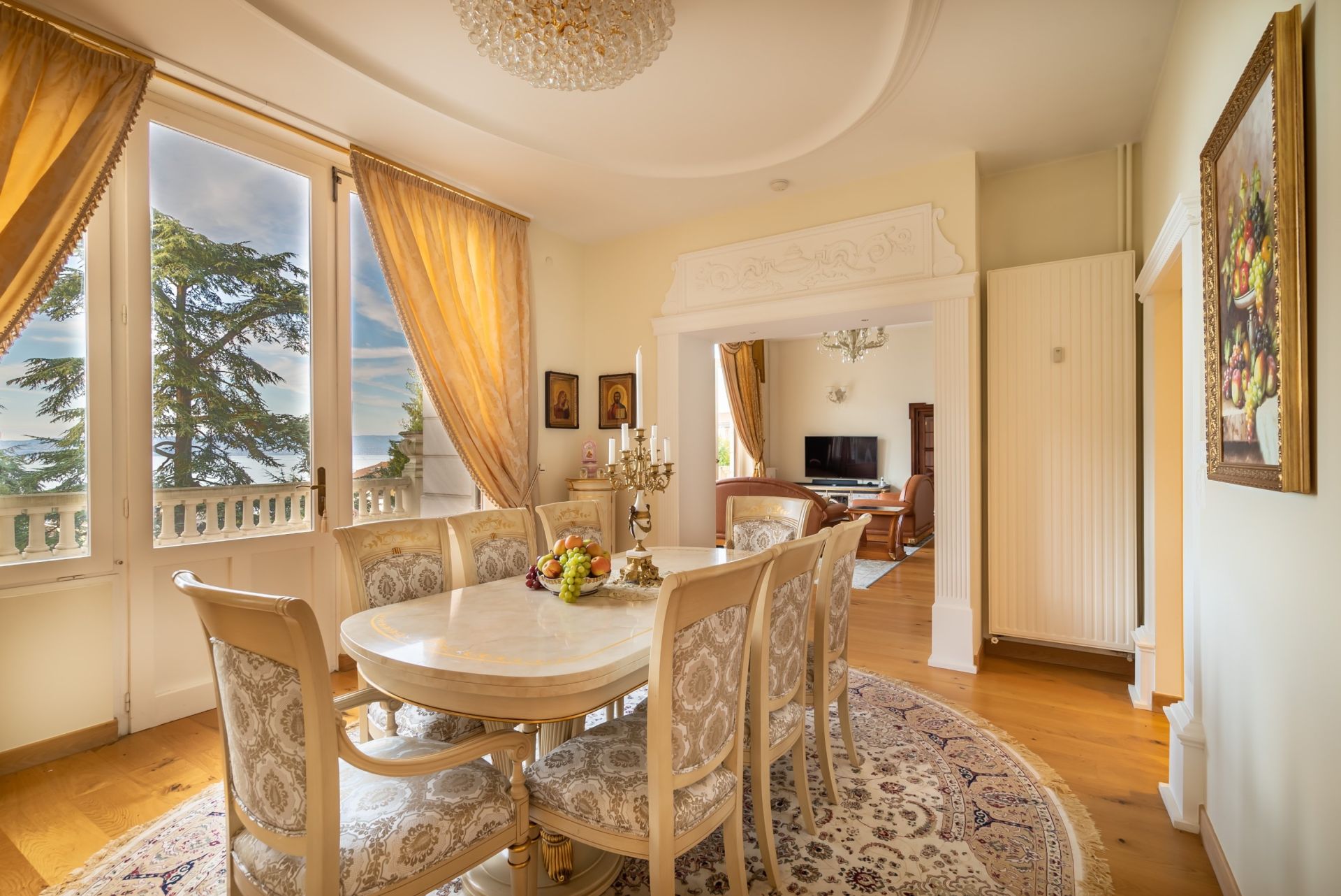 luxury apartment 7 Rooms for sale on EVIAN LES BAINS (74500)