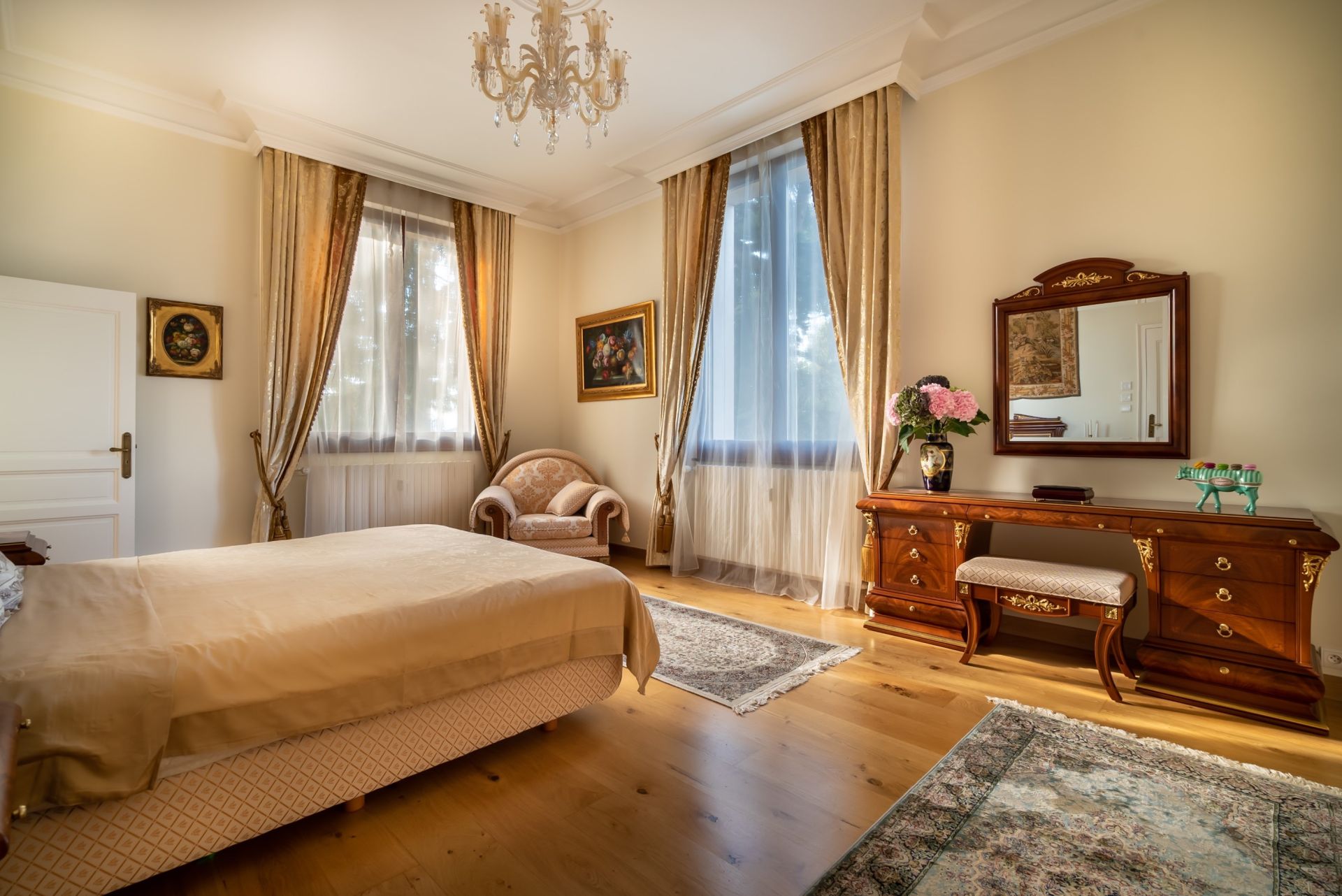 luxury apartment 7 Rooms for sale on EVIAN LES BAINS (74500)