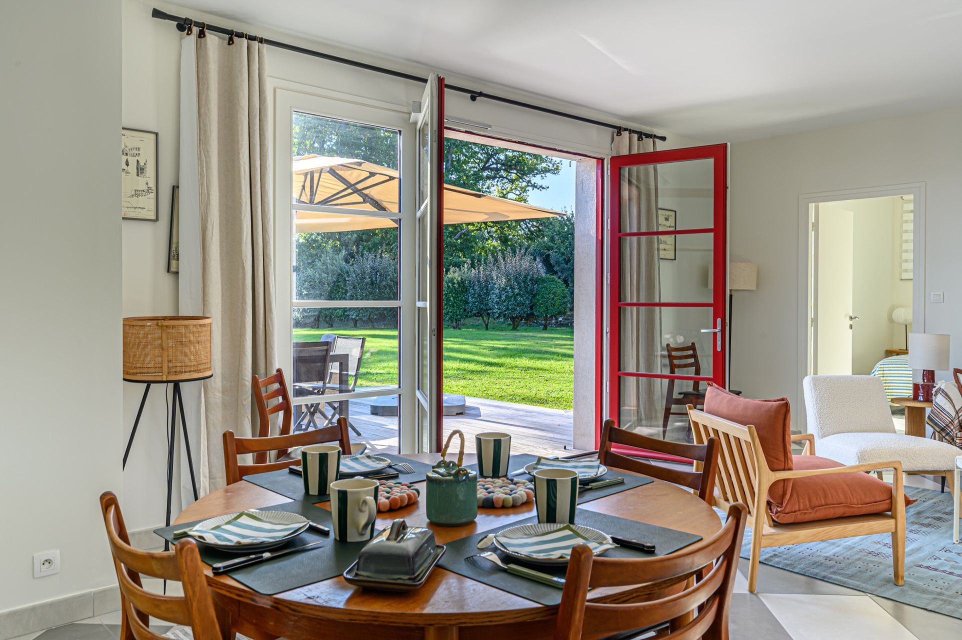 luxury house 4 Rooms for seasonal rent on ARRADON (56610)