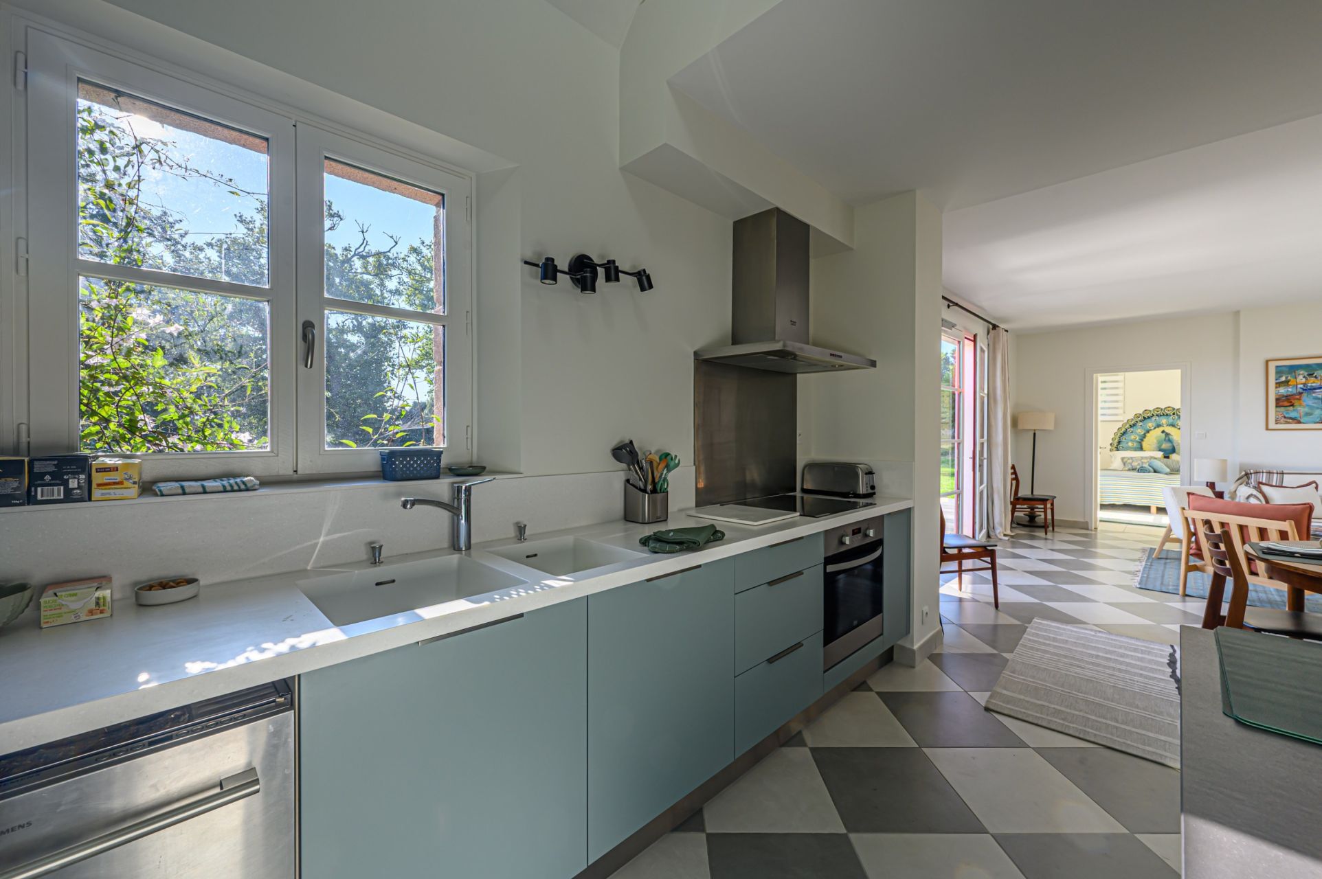 luxury house 4 Rooms for seasonal rent on ARRADON (56610)