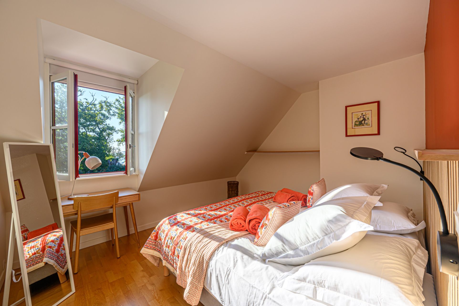 luxury house 4 Rooms for seasonal rent on ARRADON (56610)