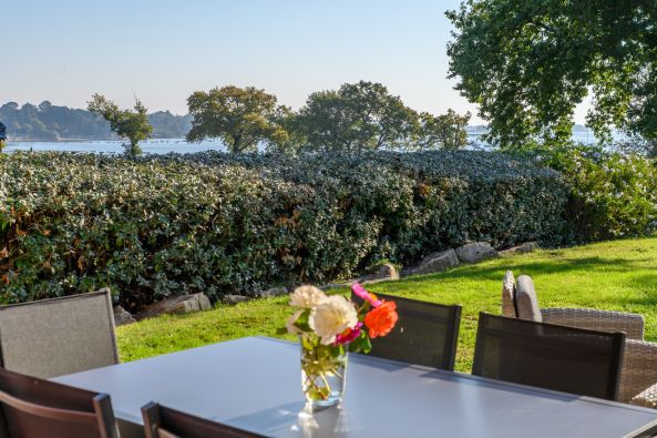 Rental Luxury house Arradon 4 Rooms 97 m²