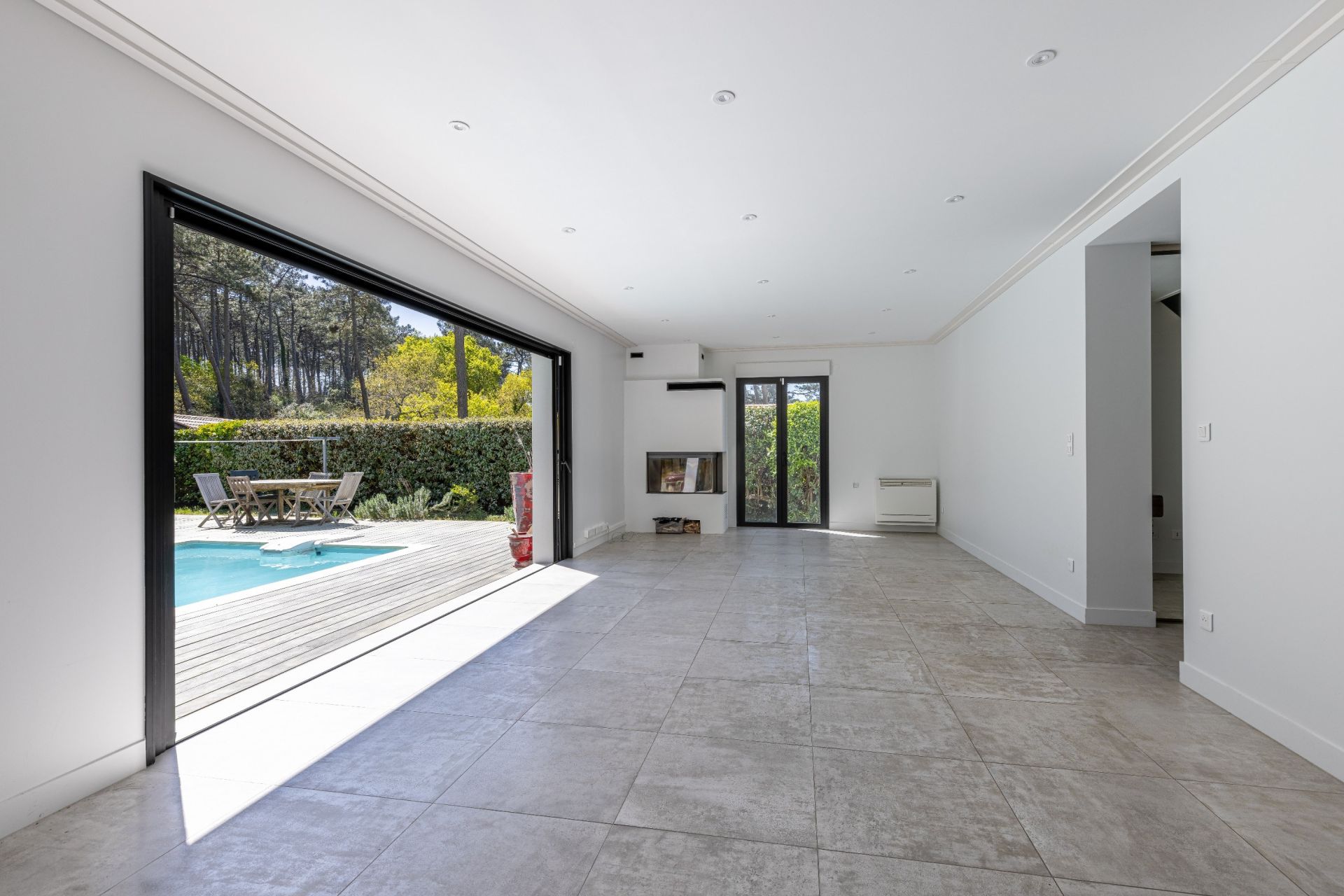 luxury house 5 Rooms for sale on PYLA SUR MER (33115)