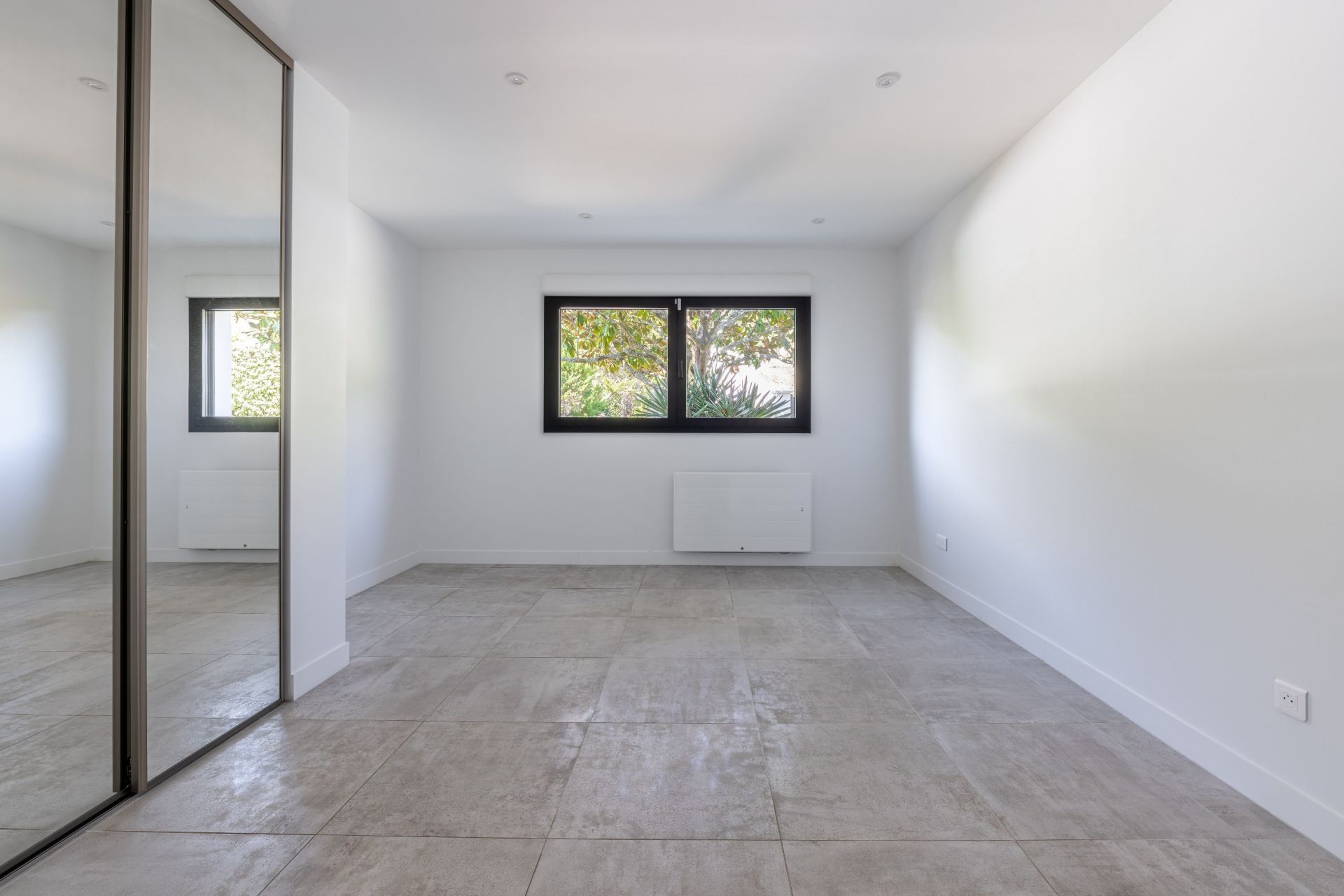 luxury house 5 Rooms for sale on PYLA SUR MER (33115)