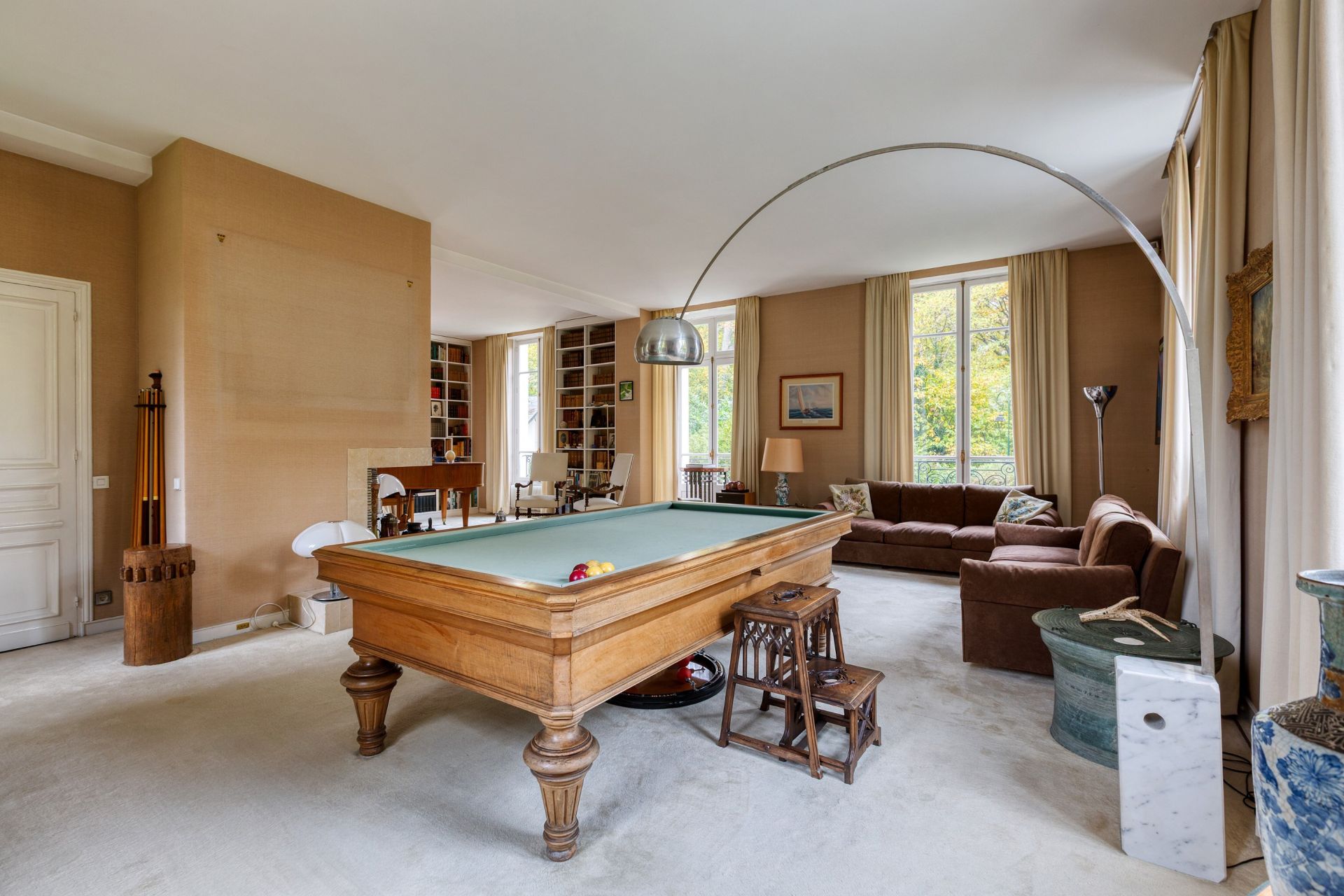 luxury house 12 Rooms for sale on MARNES LA COQUETTE (92430)