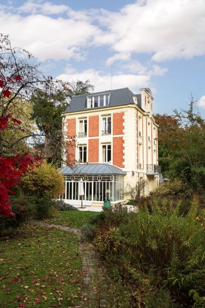 Sale Luxury house Marnes-la-Coquette 12 Rooms 413 m²