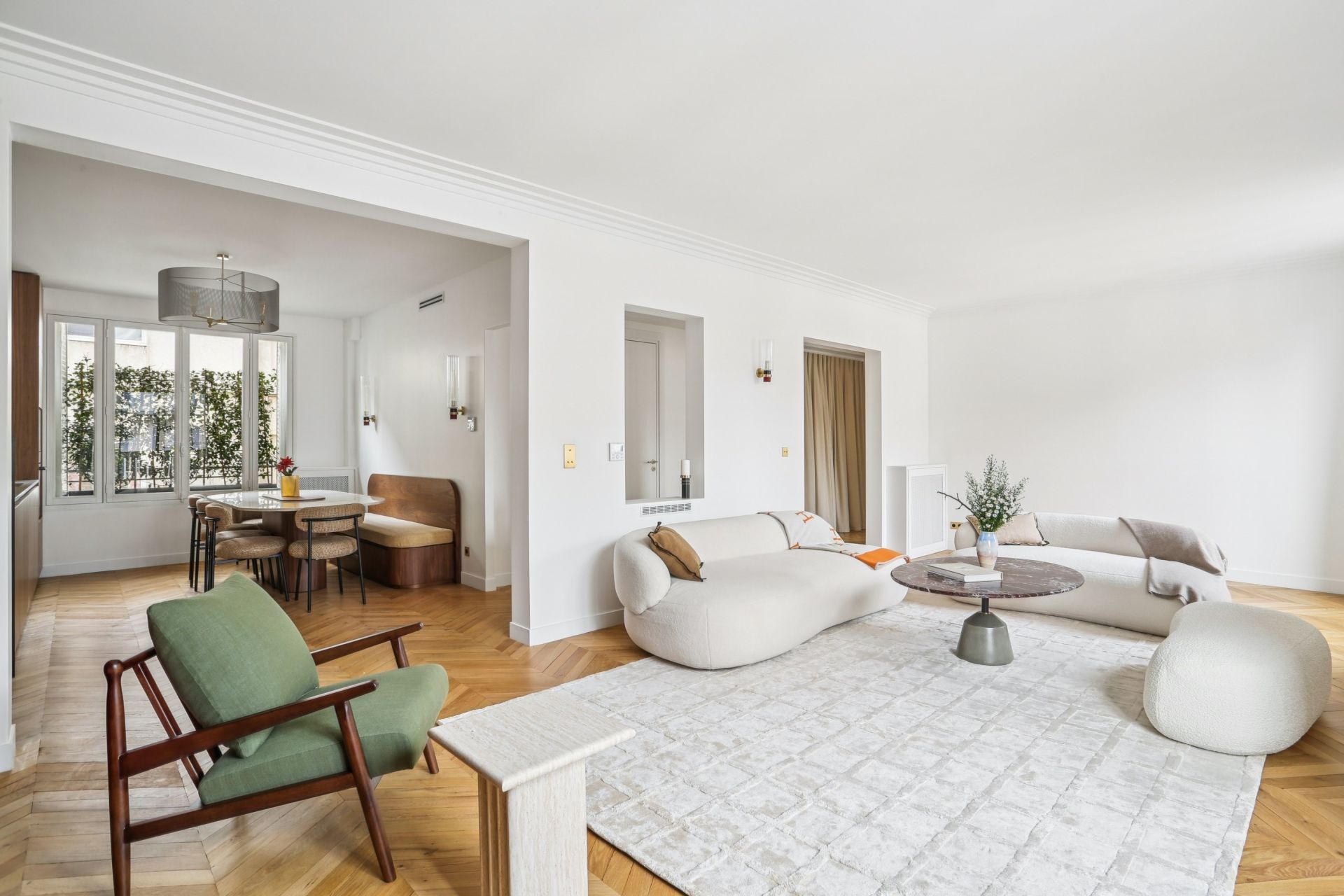 luxury apartment 5 Rooms for sale on PARIS (75007)